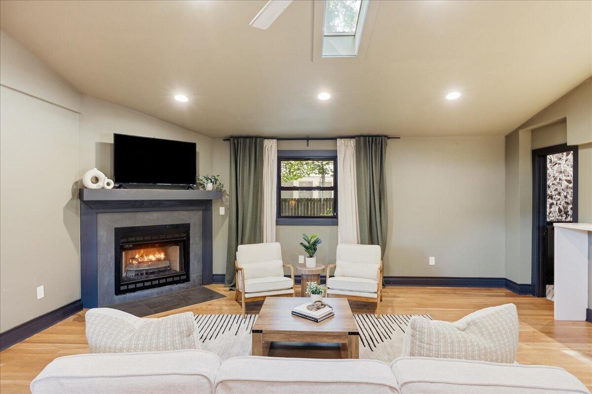 1203 Valley Drive