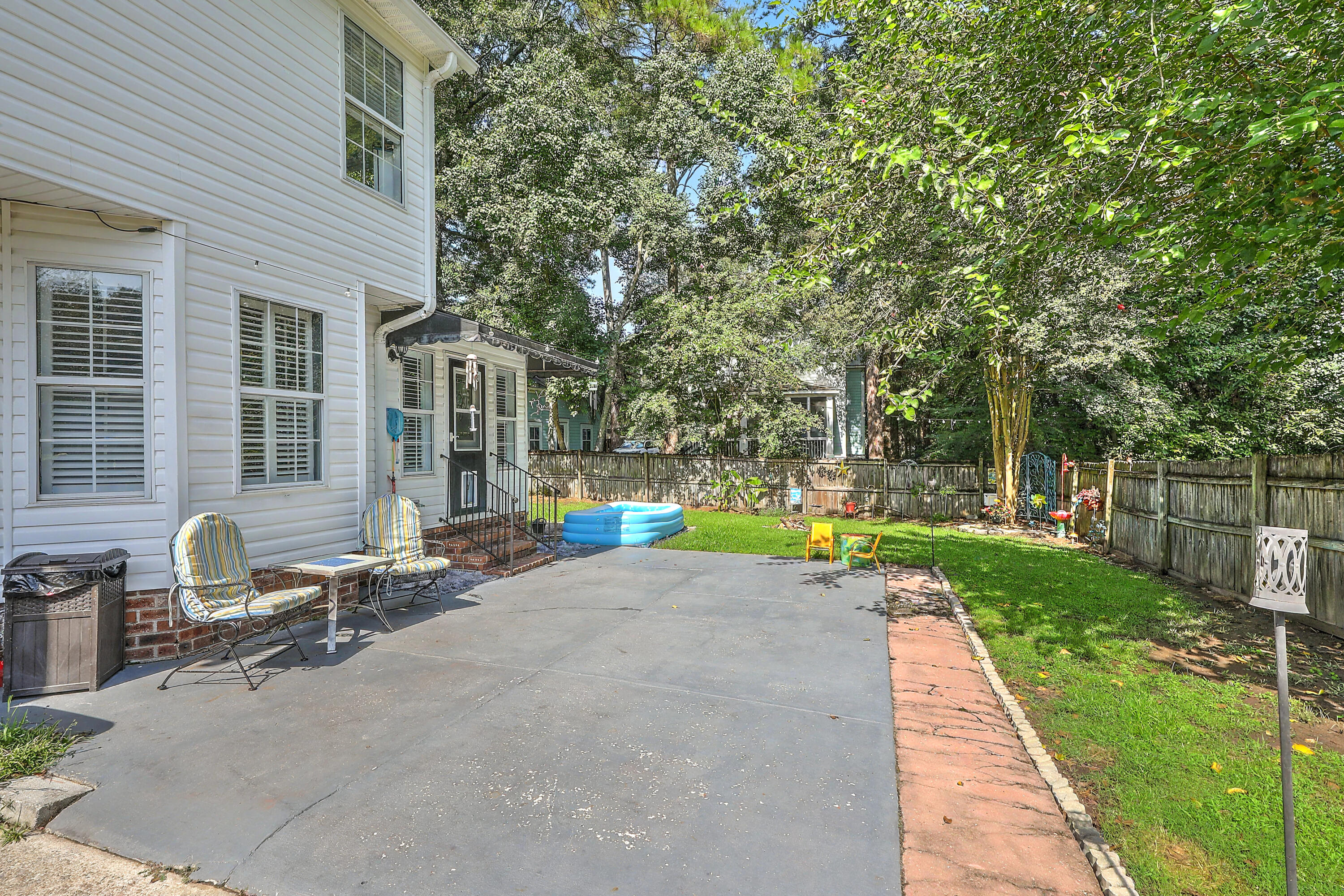 306 Black Oak Boulevard