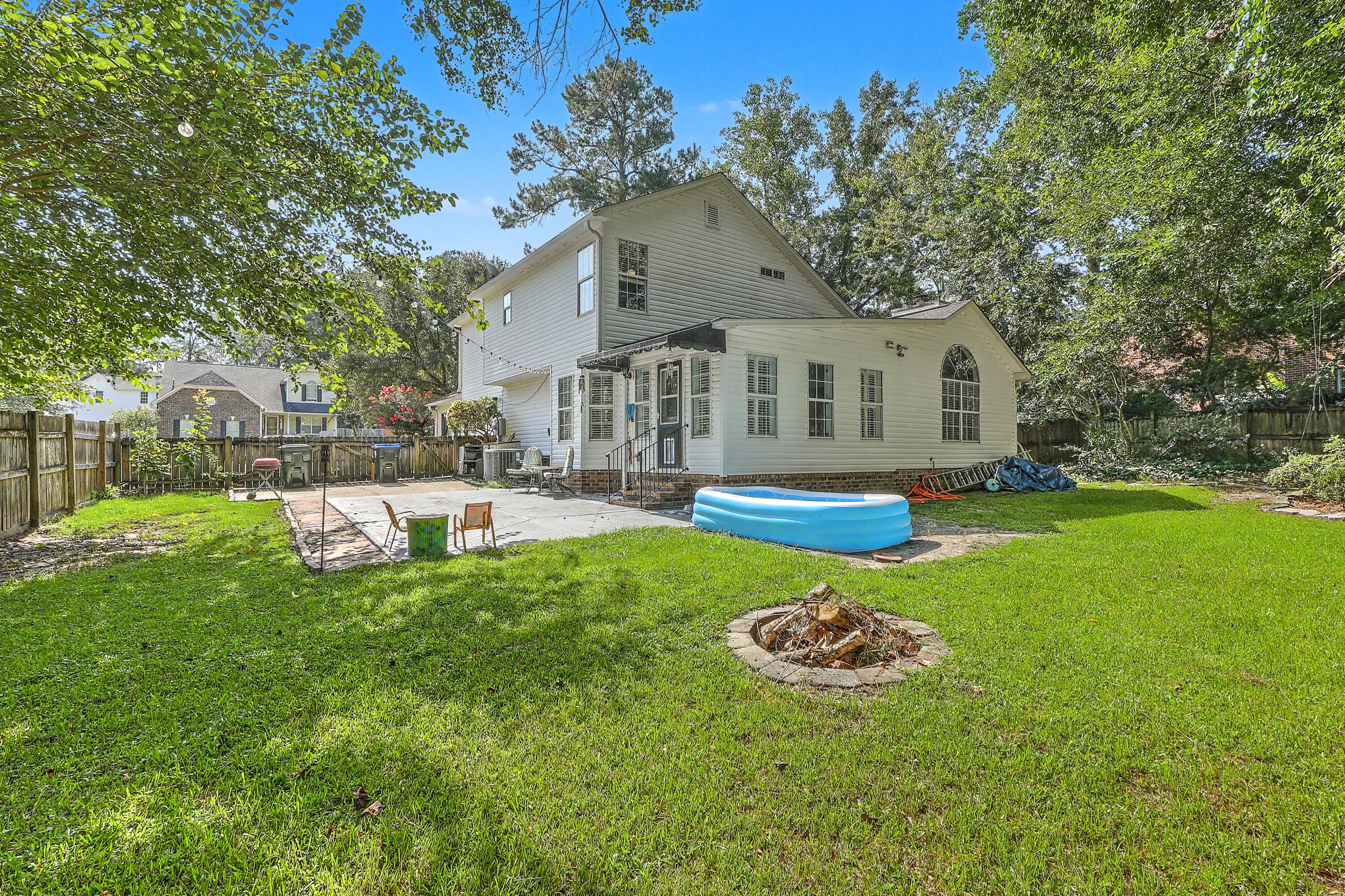 306 Black Oak Boulevard