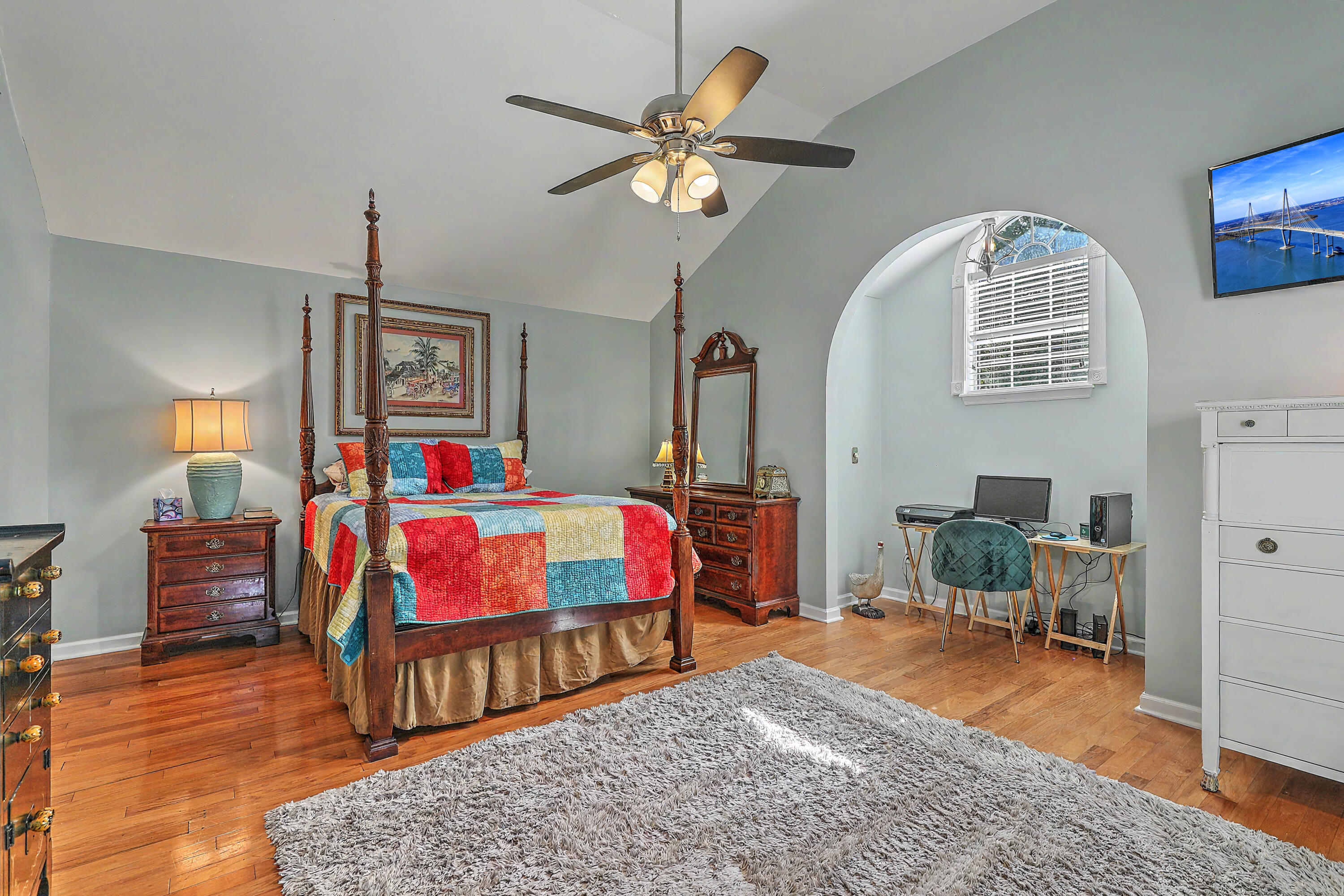 306 Black Oak Boulevard