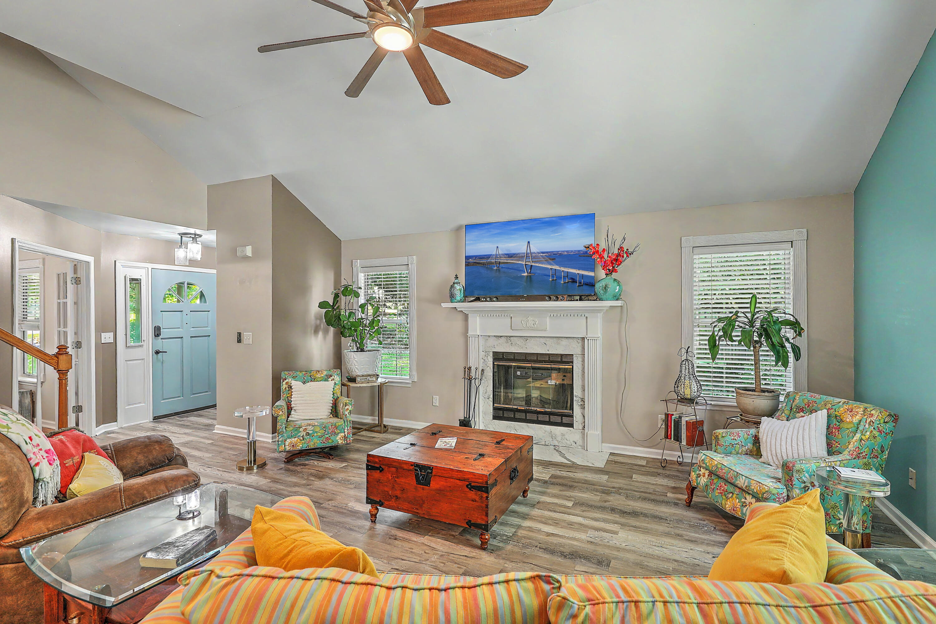 306 Black Oak Boulevard