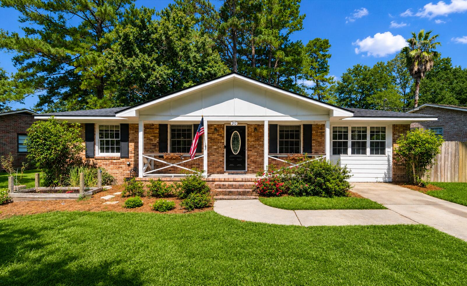 212 Forest Circle
