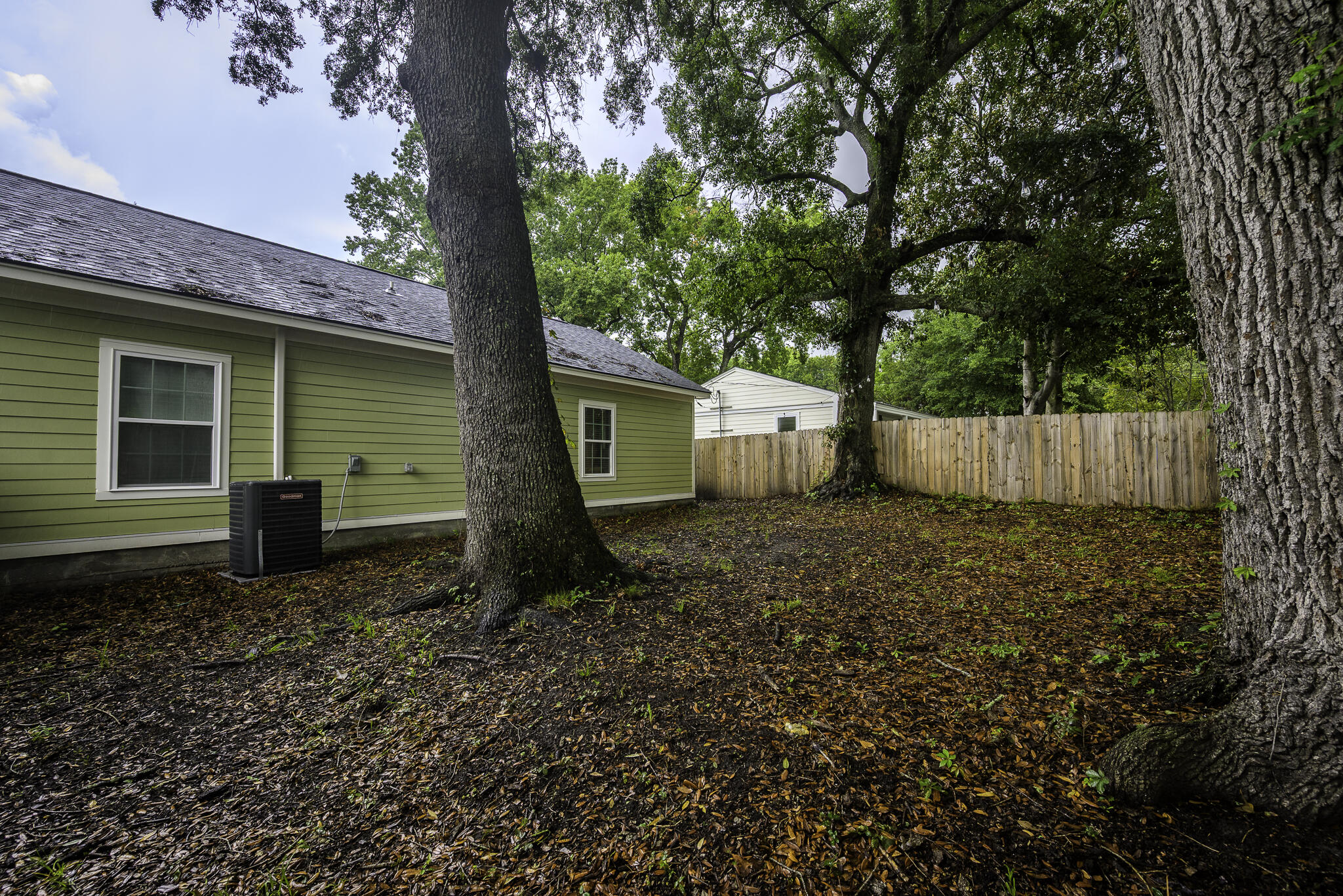 2648 B Leeds Avenue