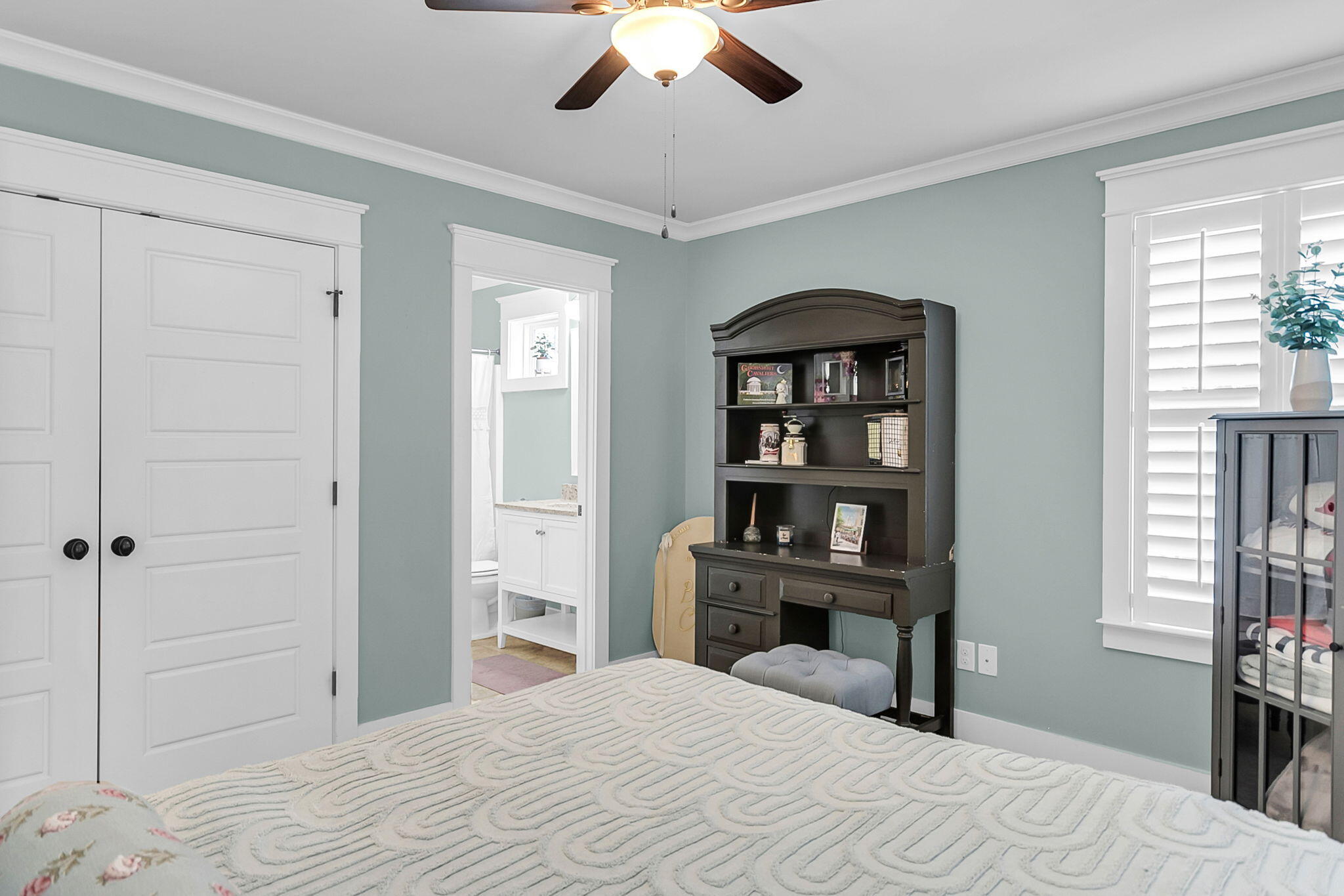 979 Warrick Oaks Lane