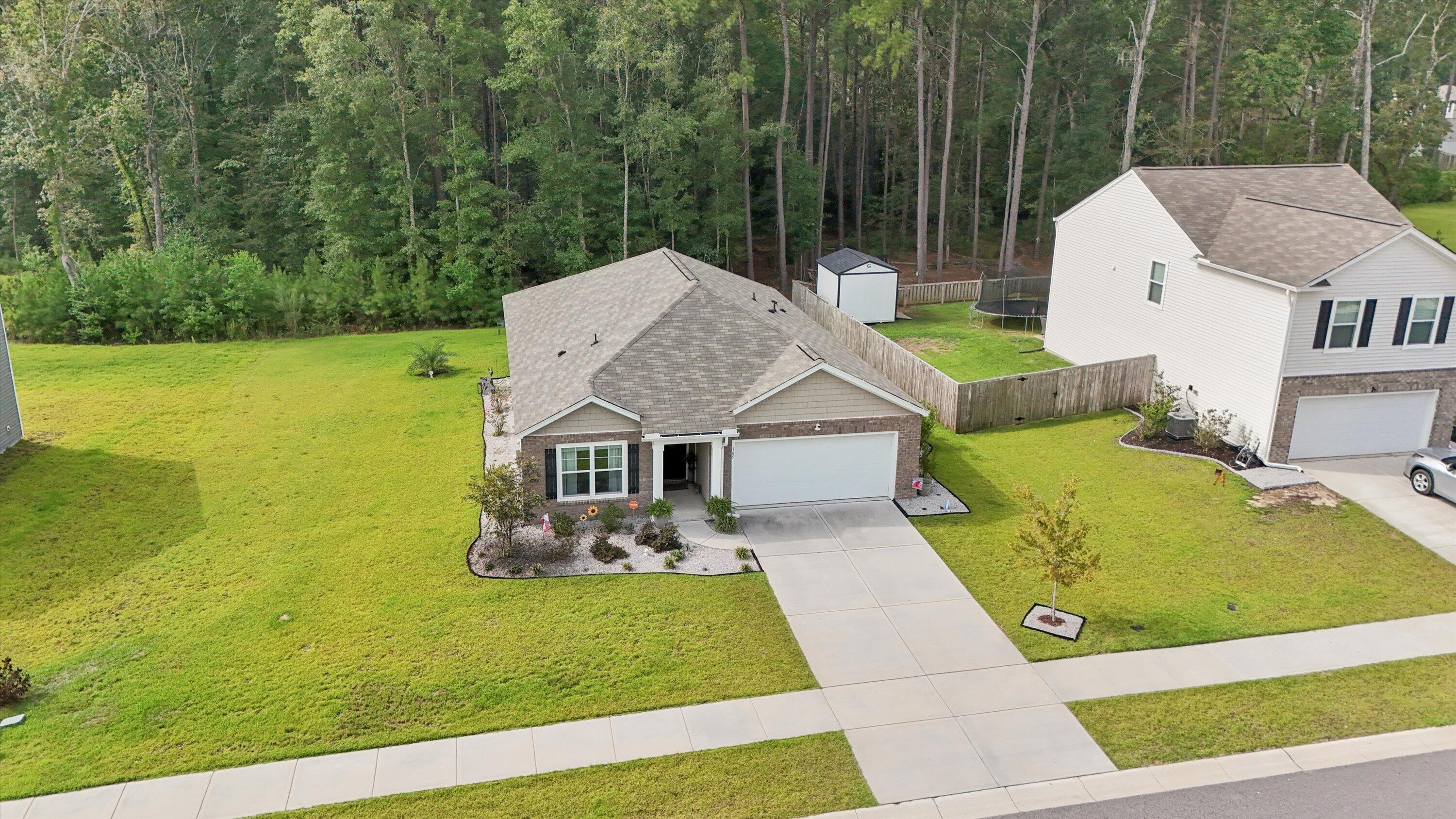 385 Spruce Ivy Street
