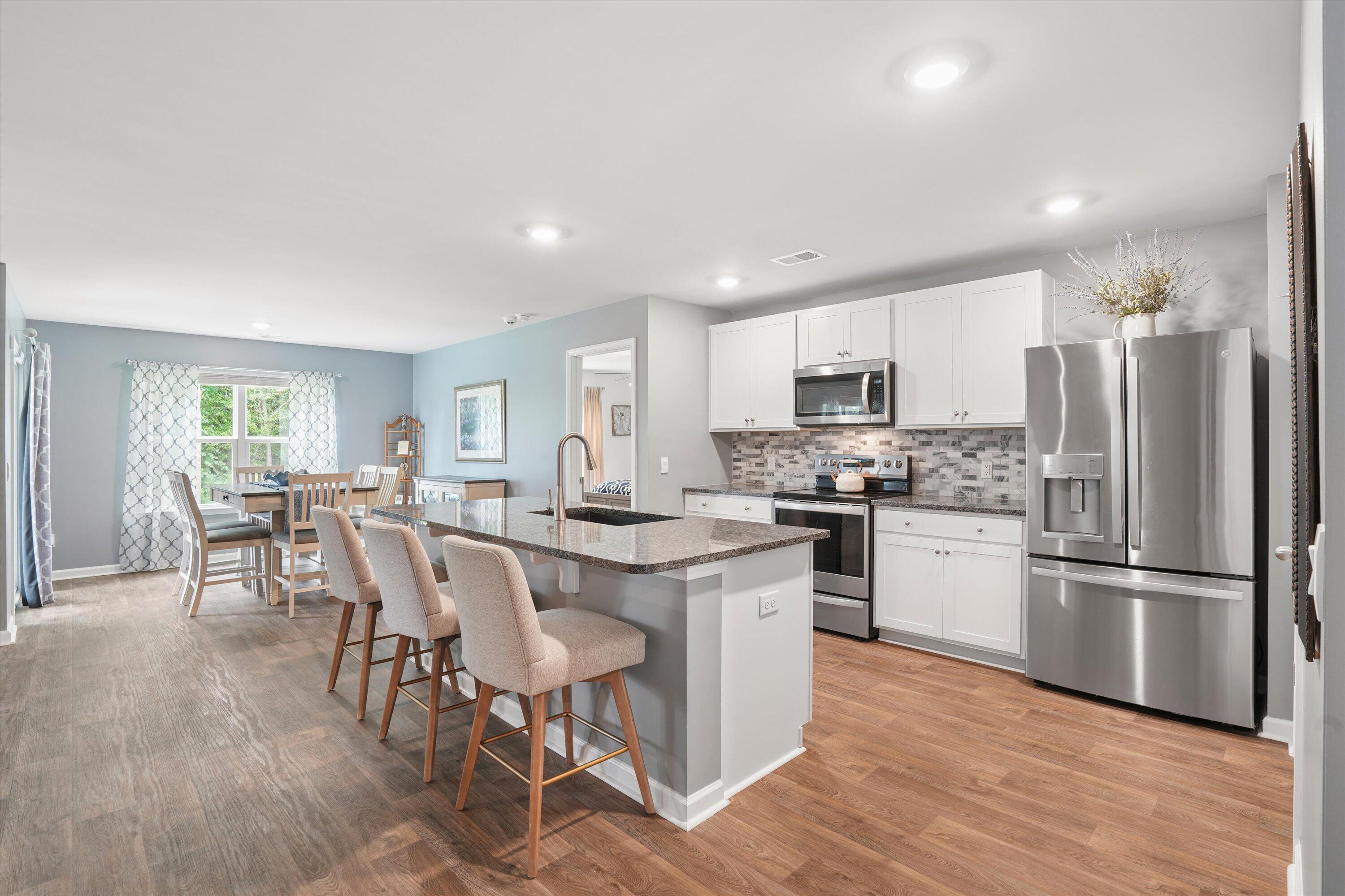 385 Spruce Ivy Street