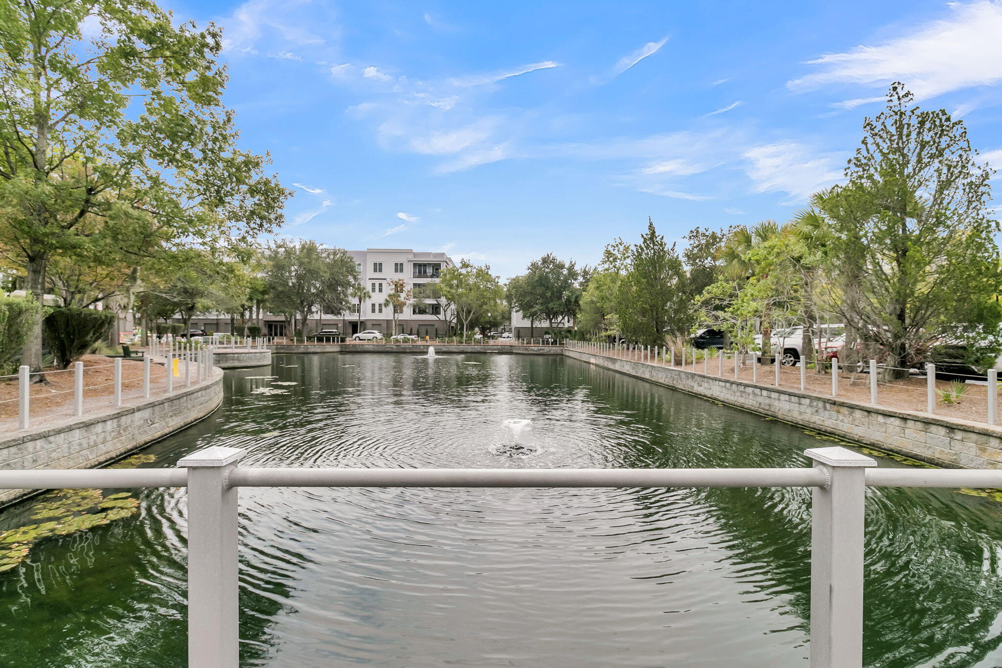 200 River Landing Drive Unit 107h