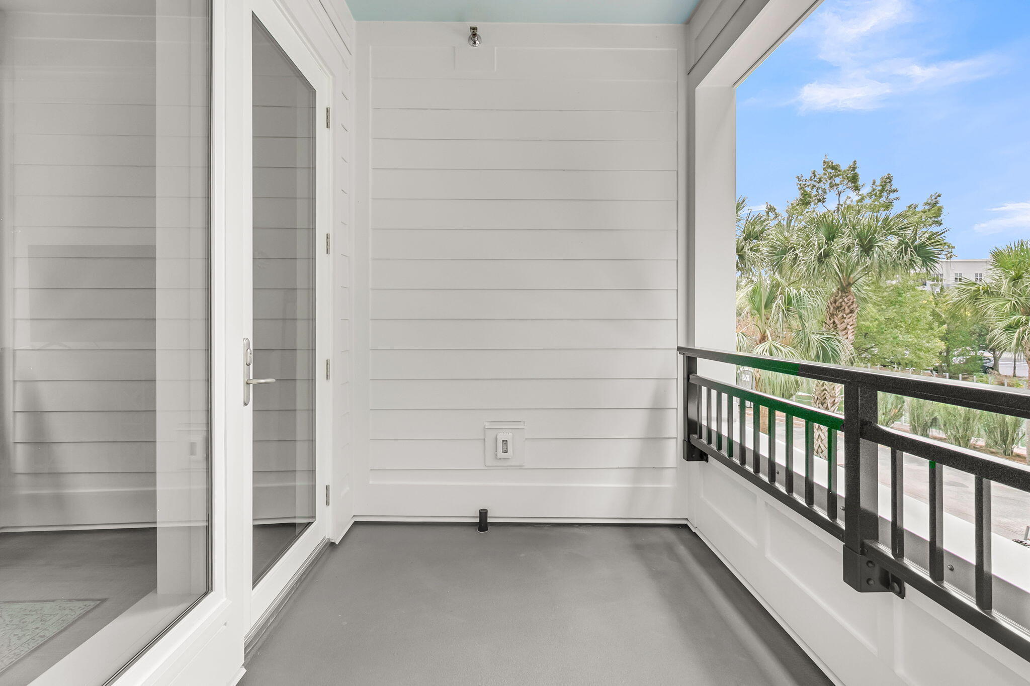 200 River Landing Drive Unit 107h