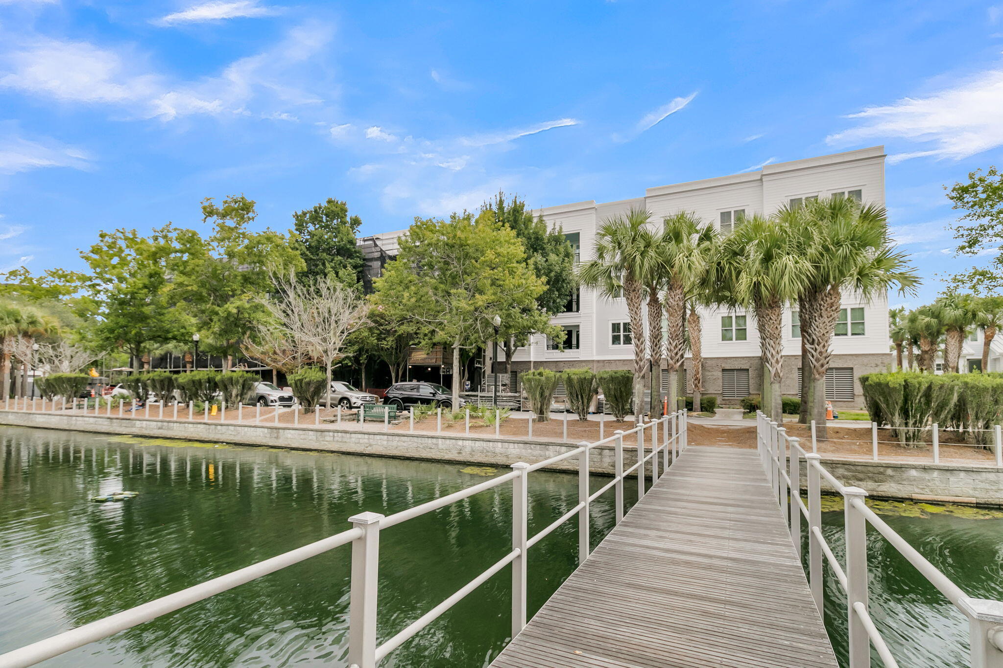 200 River Landing Drive Unit 107h
