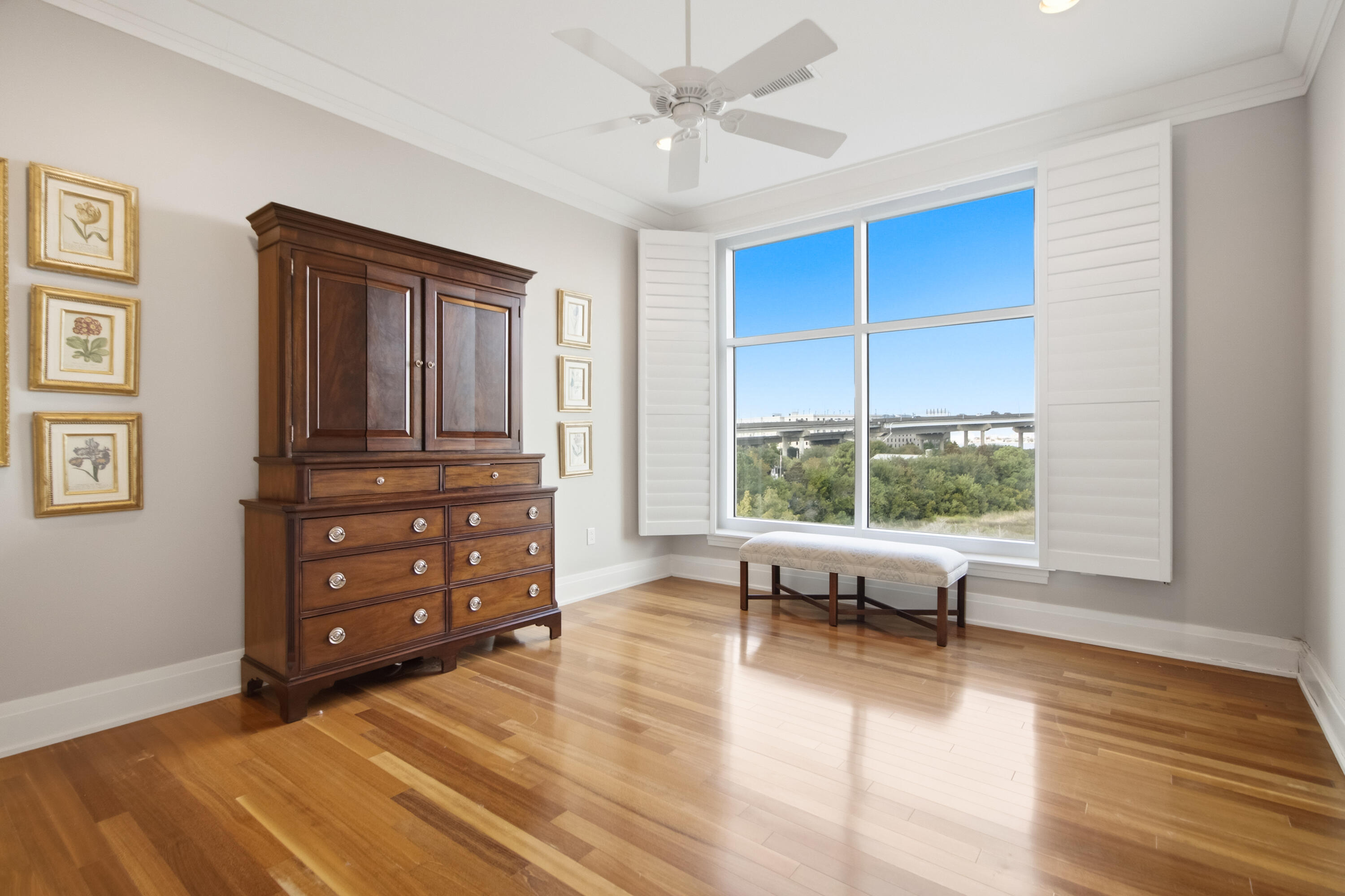 242 Cooper River Drive