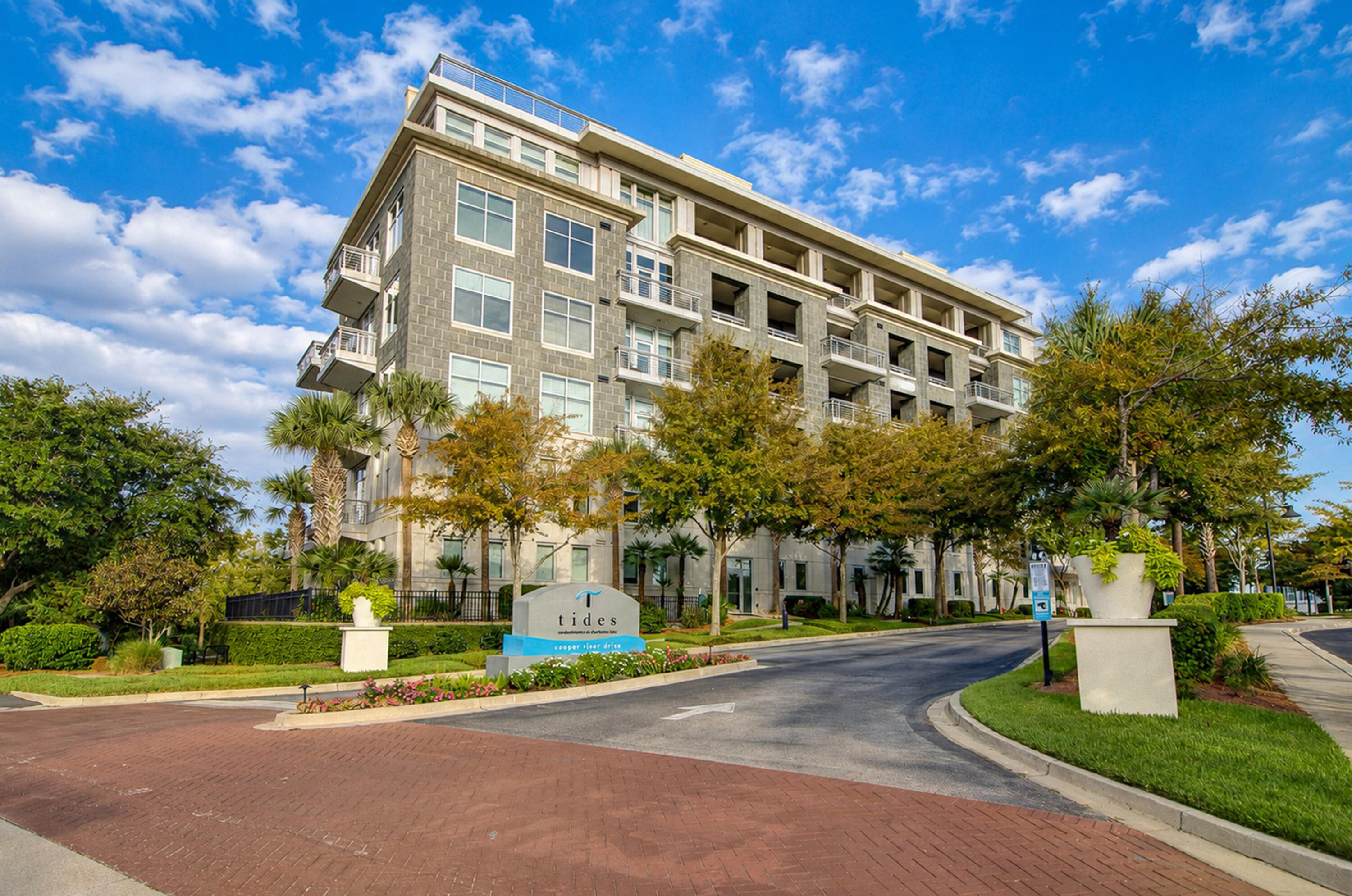 242 Cooper River Drive