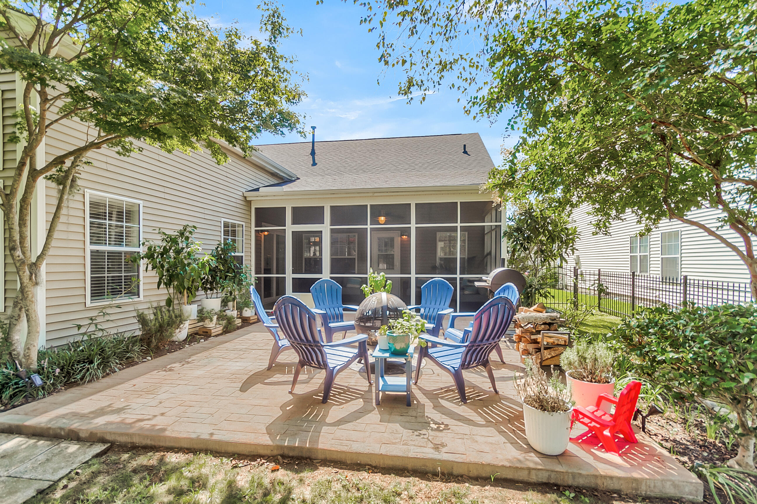2081 Bancroft Lane