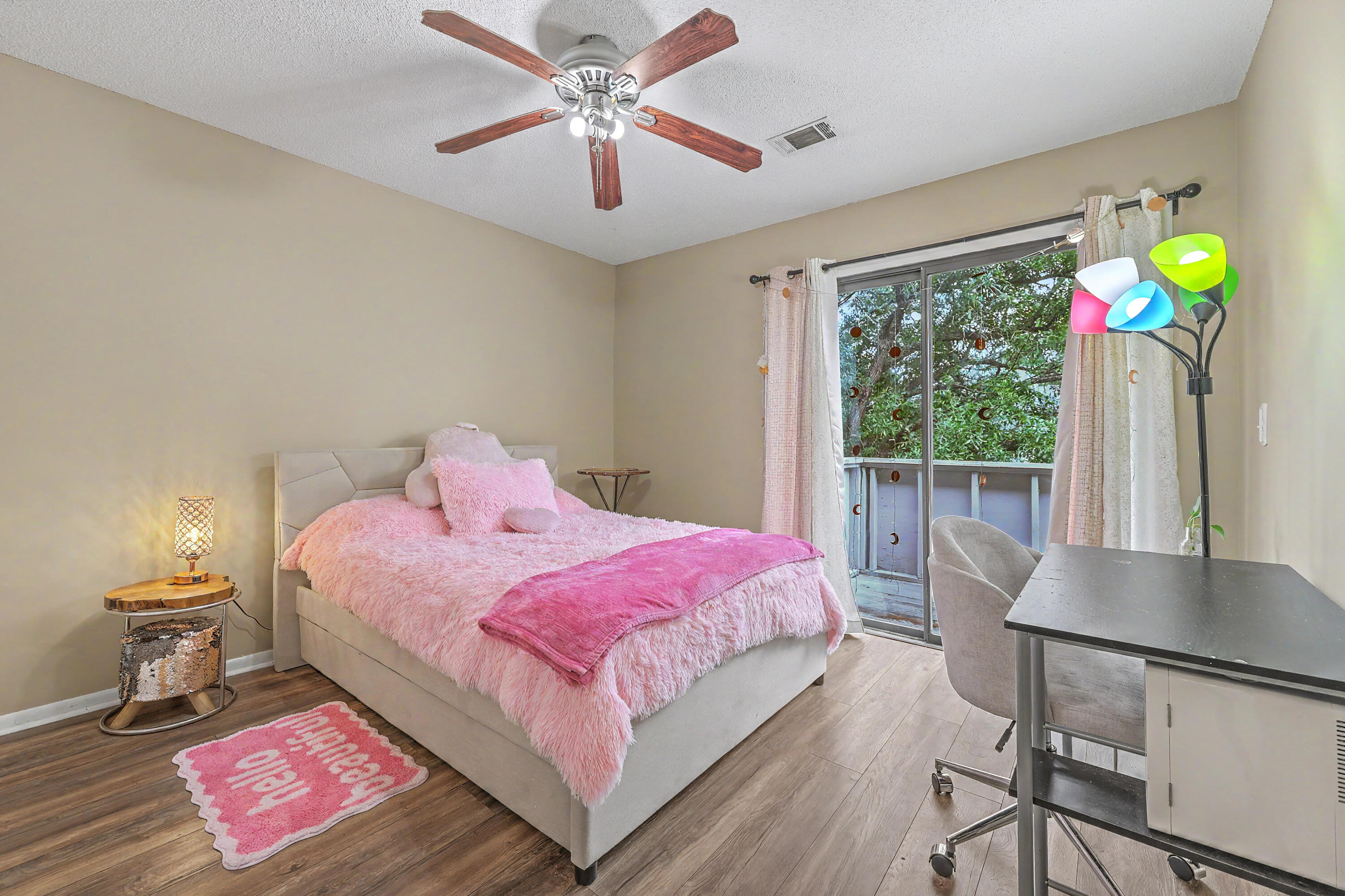 806 Greenmeadow Drive