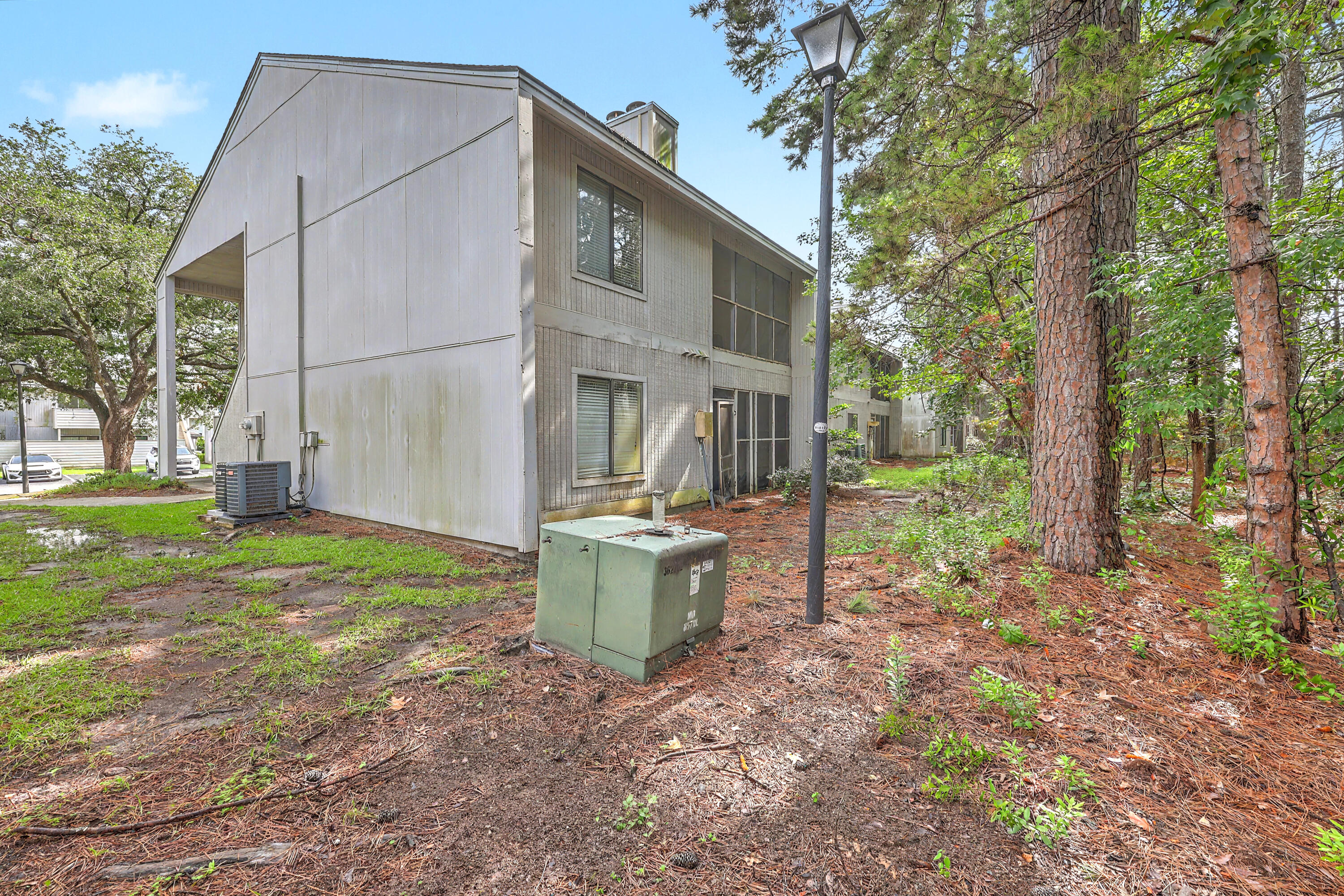 806 Greenmeadow Drive