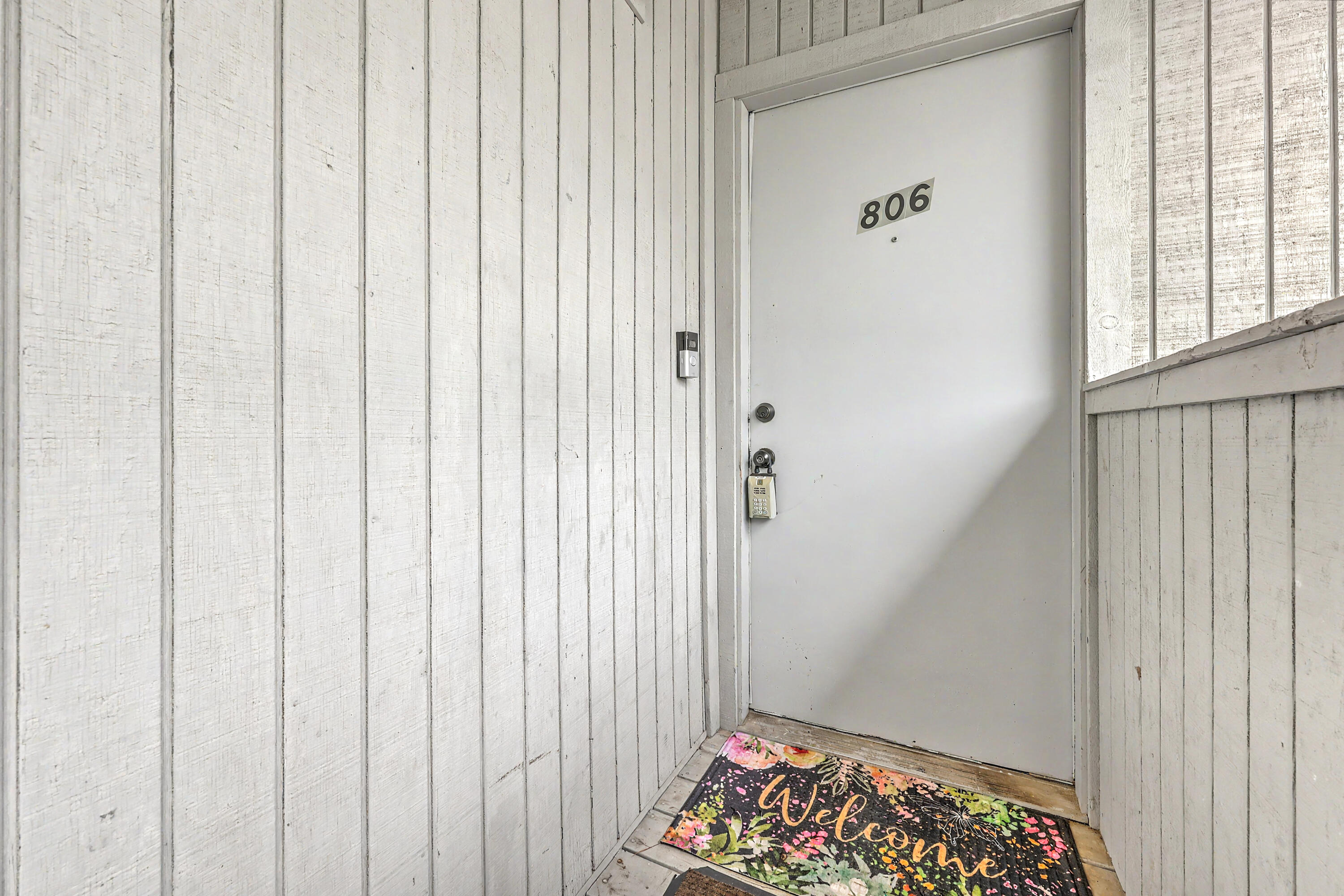 806 Greenmeadow Drive