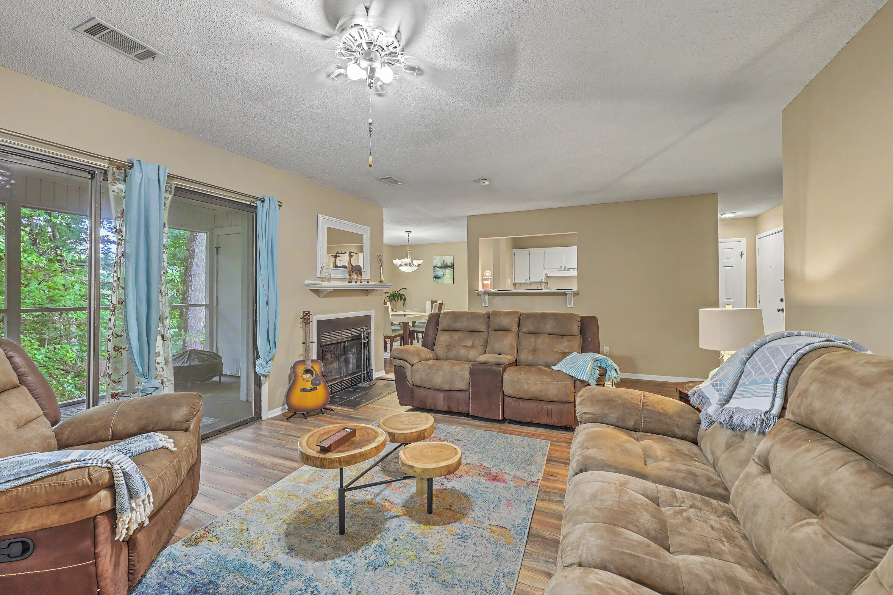 806 Greenmeadow Drive