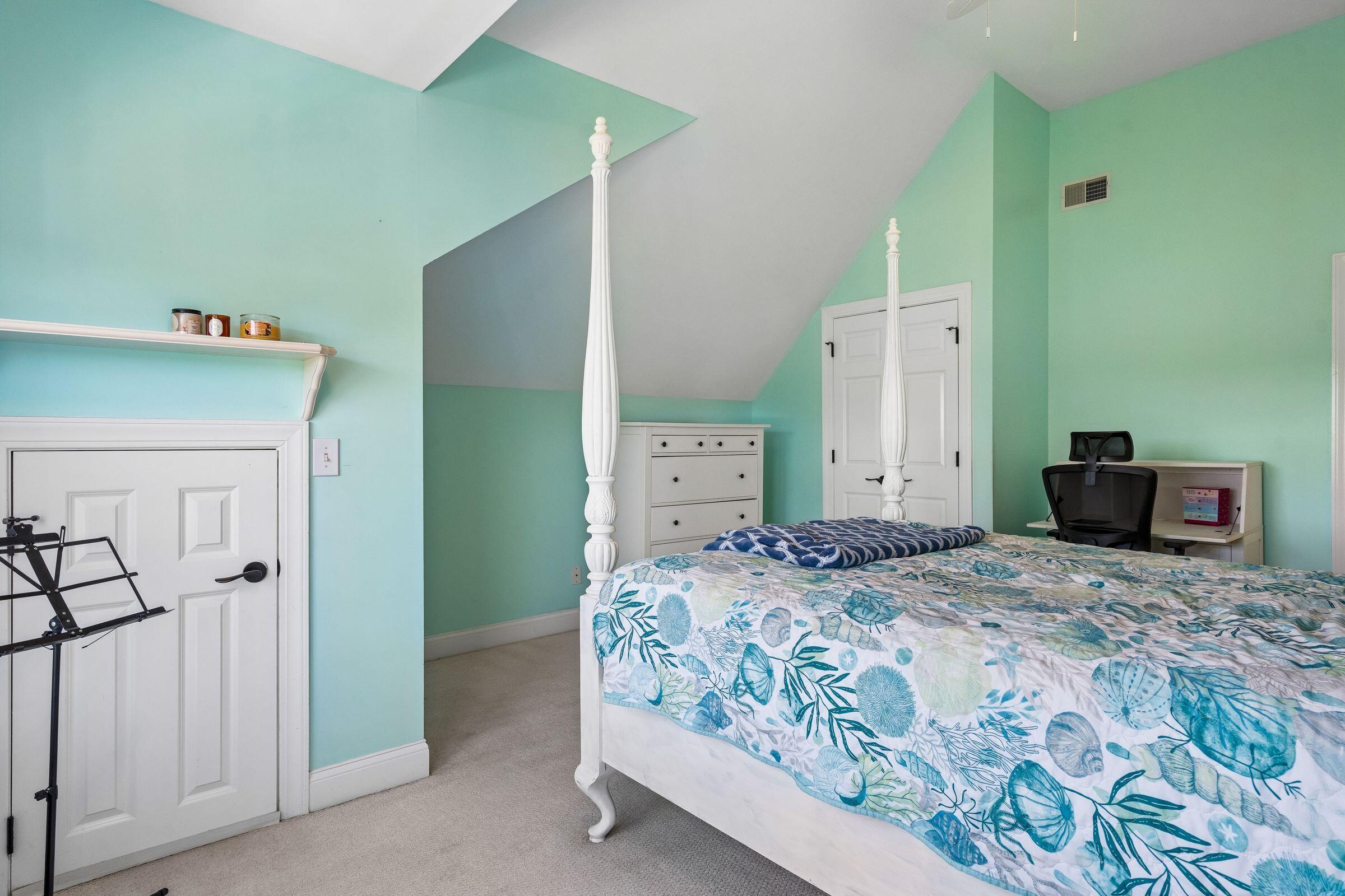2384 Darts Cove Way