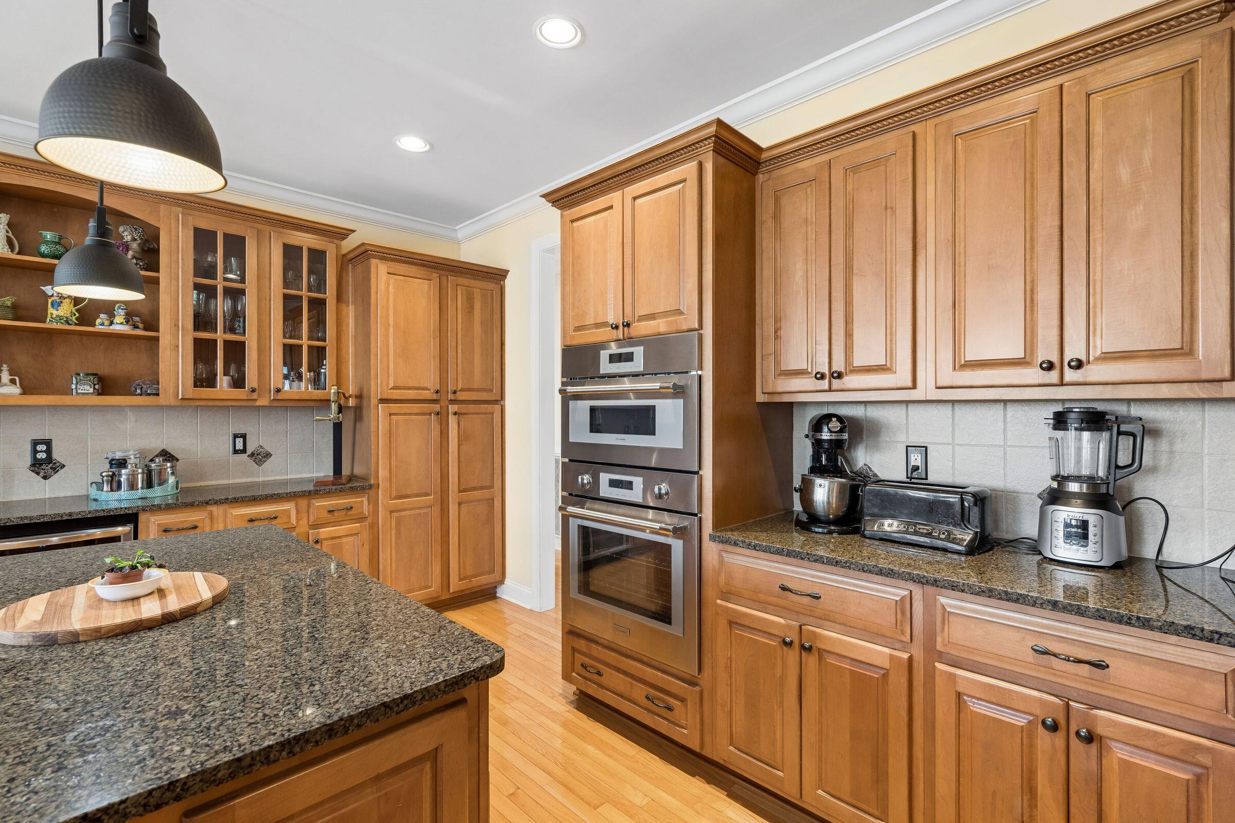 2384 Darts Cove Way