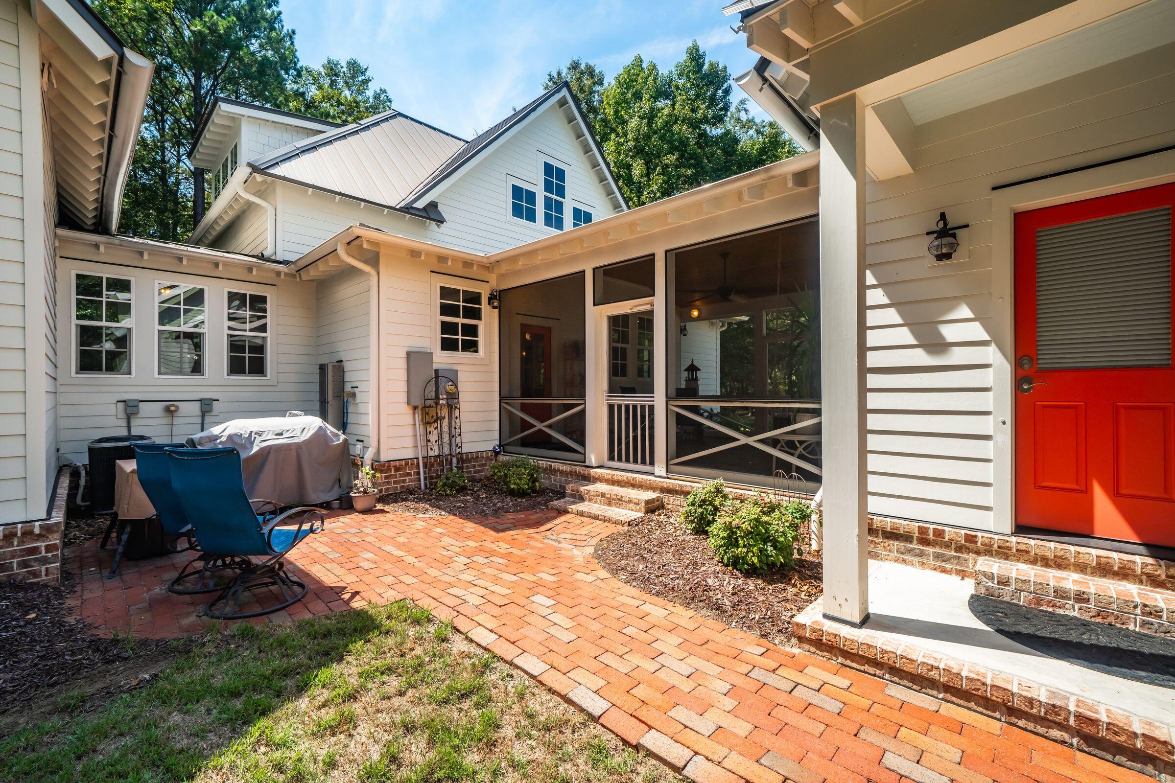 2826 Edenborough Road