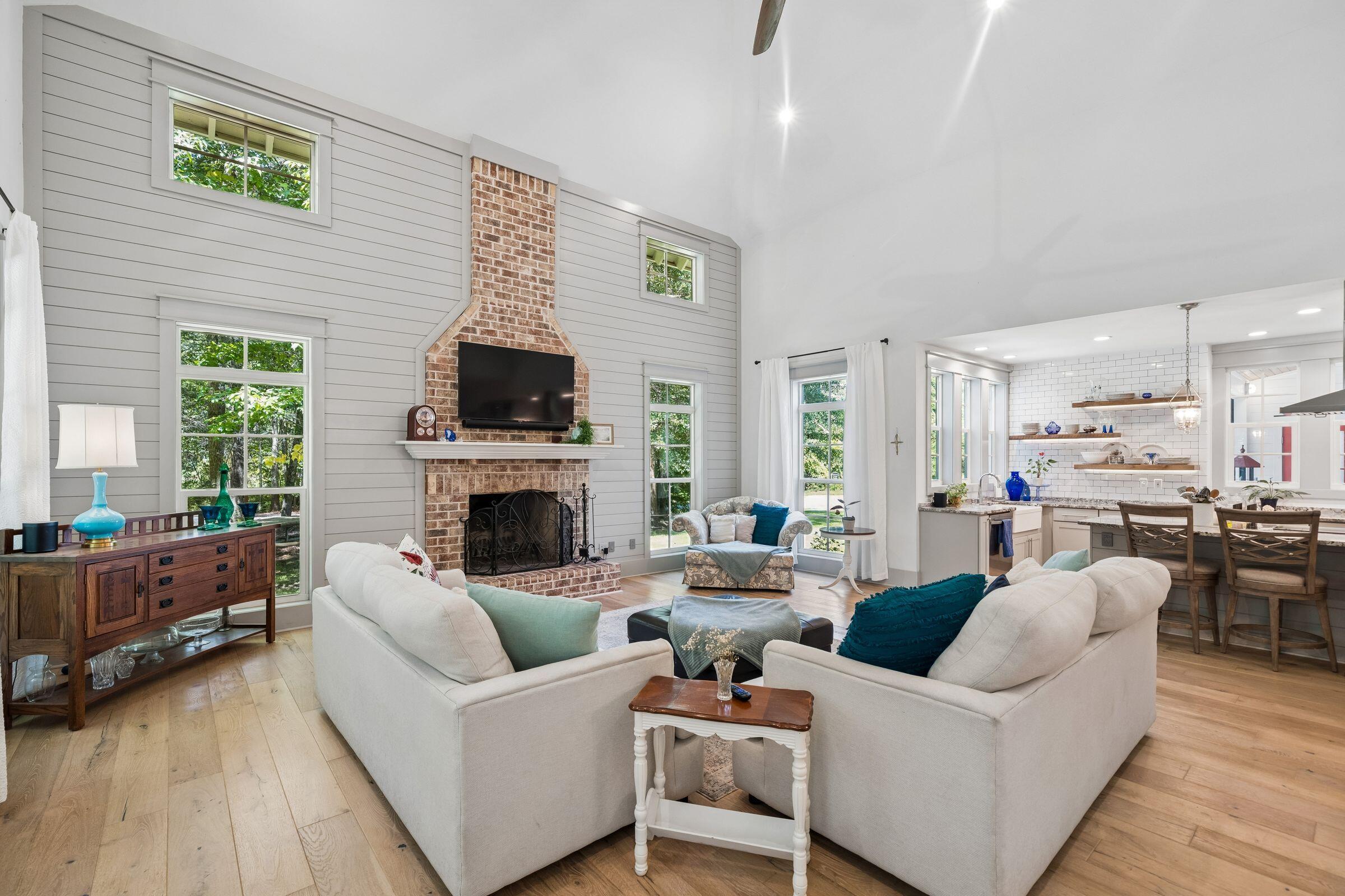 2826 Edenborough Road