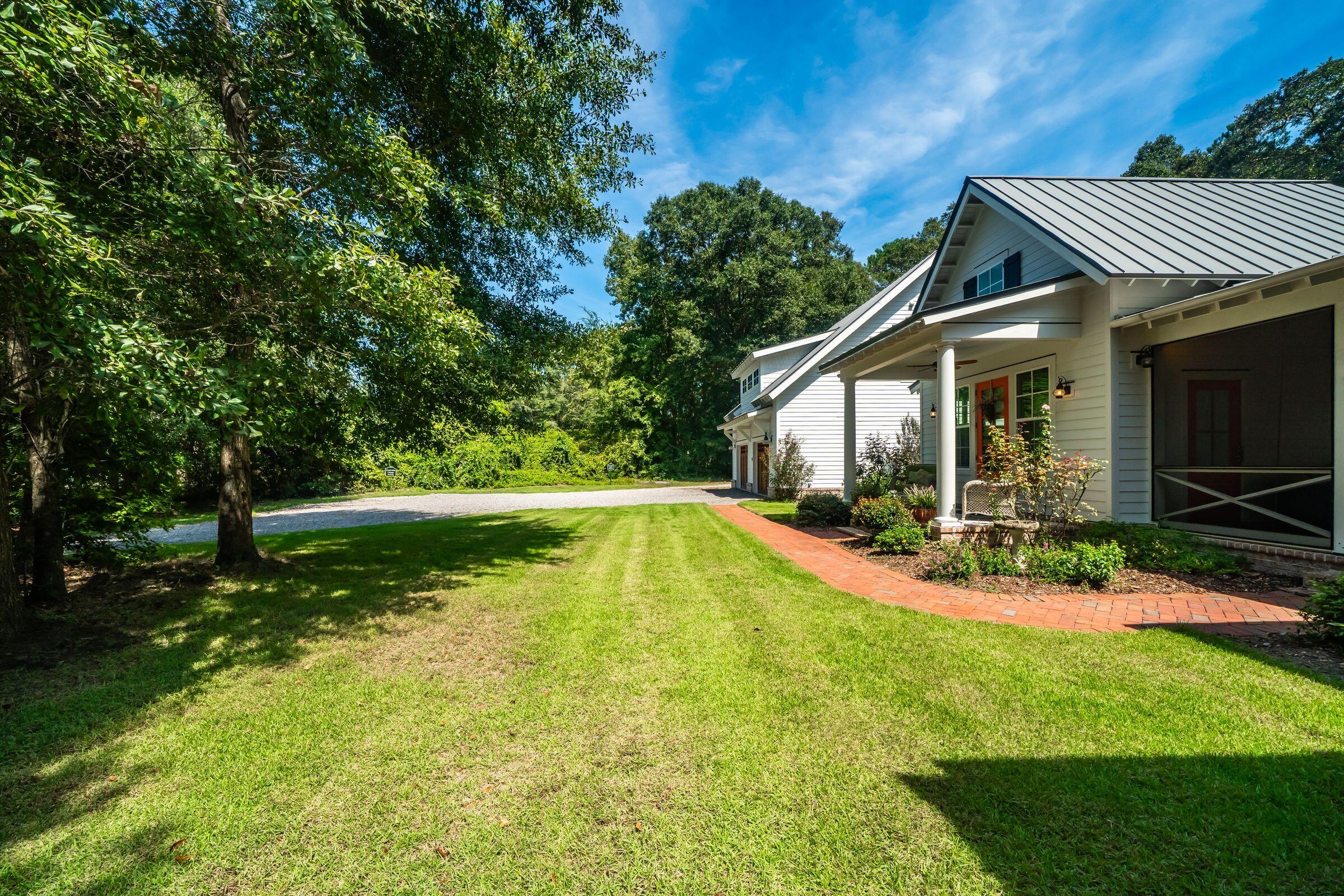 2826 Edenborough Road