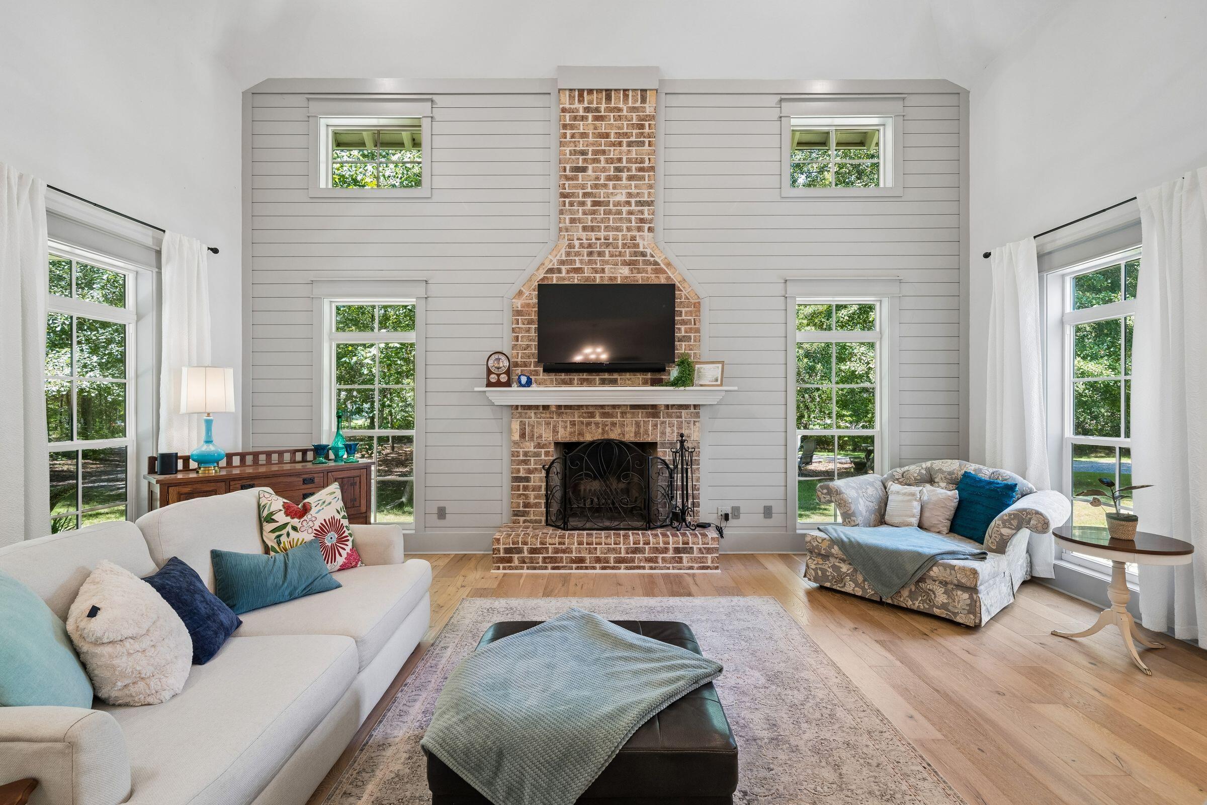 2826 Edenborough Road