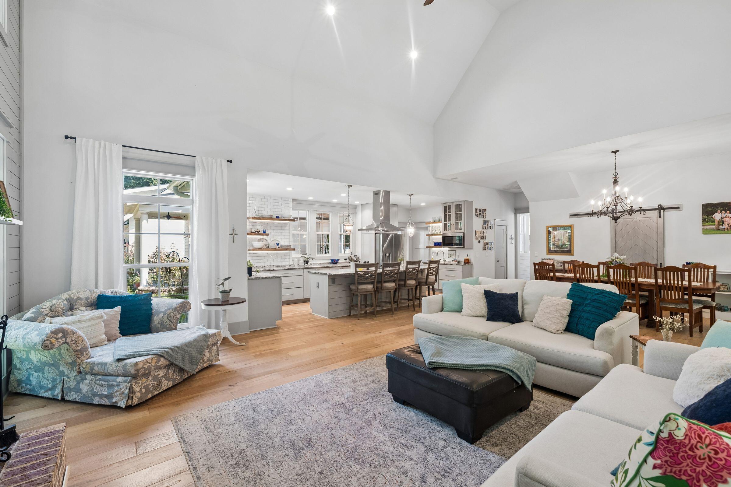 2826 Edenborough Road