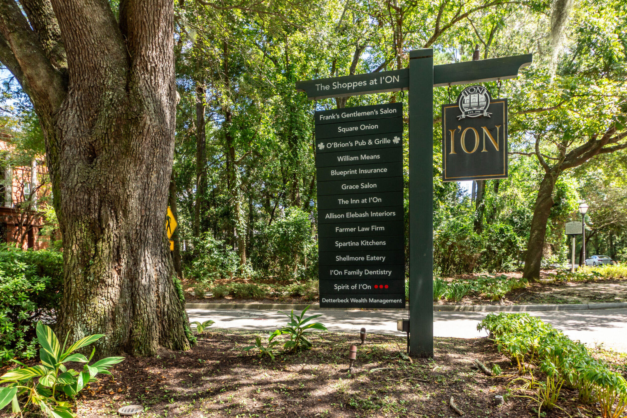 1069 Mathis Ferry Road