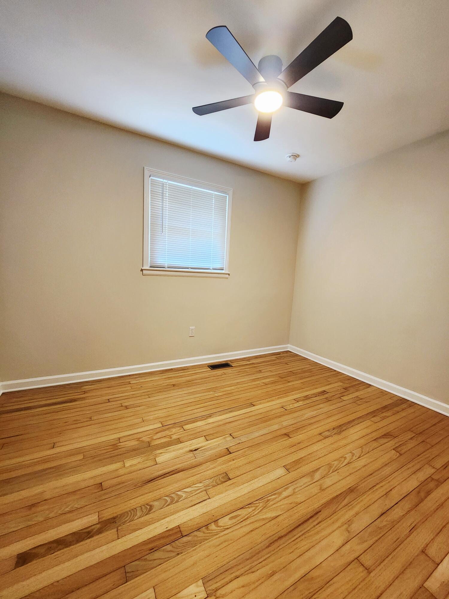 221 Farm Road