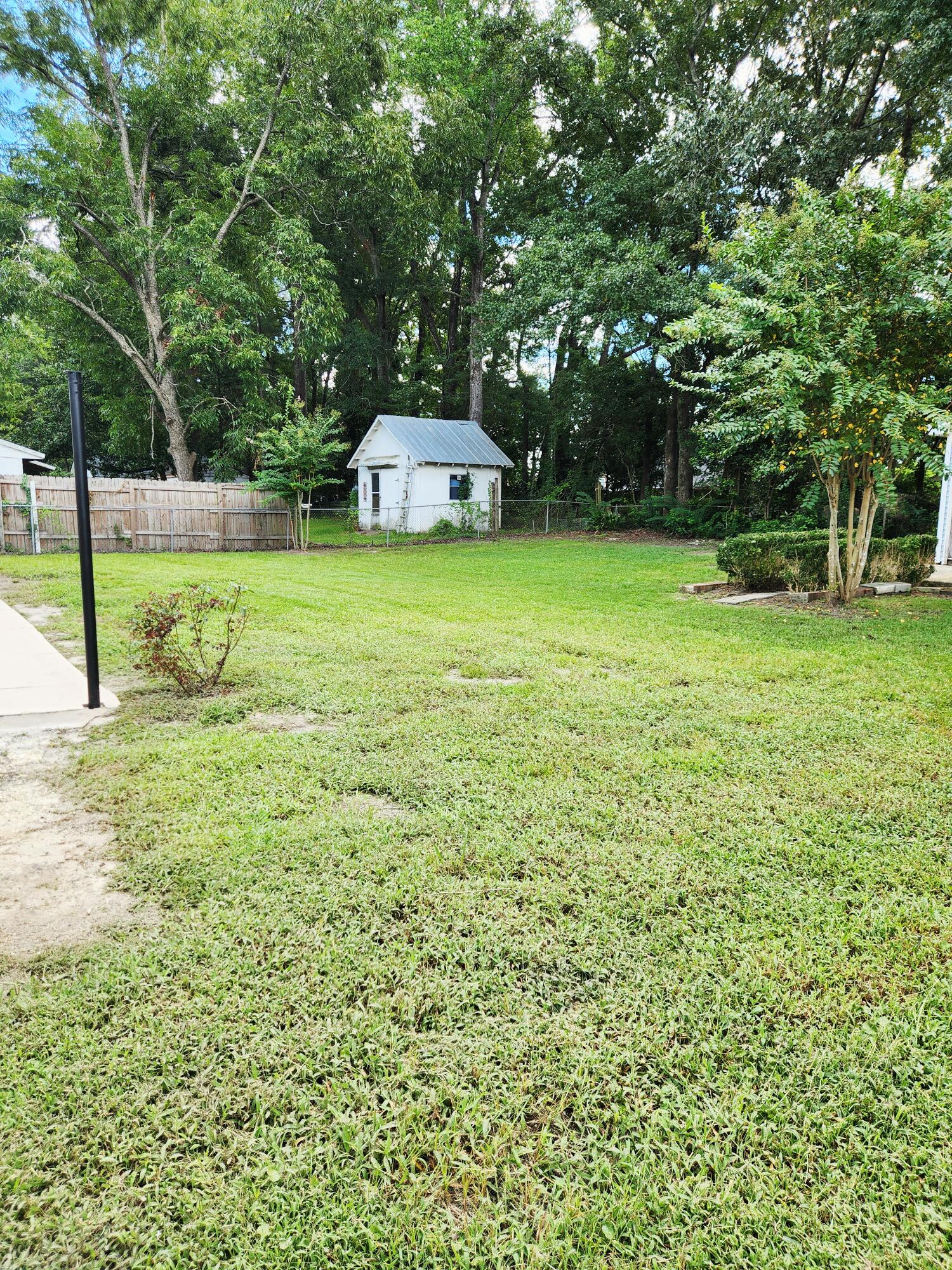 221 Farm Road