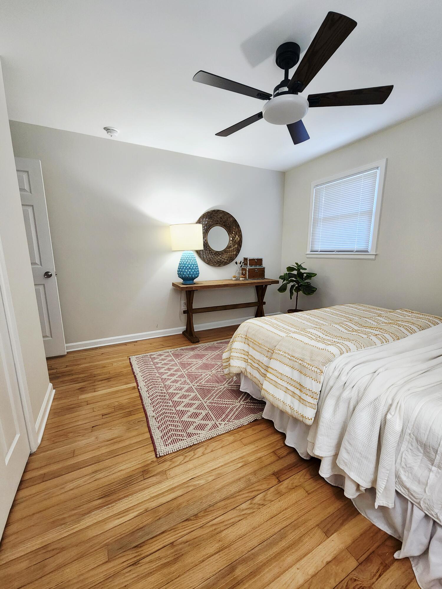 221 Farm Road