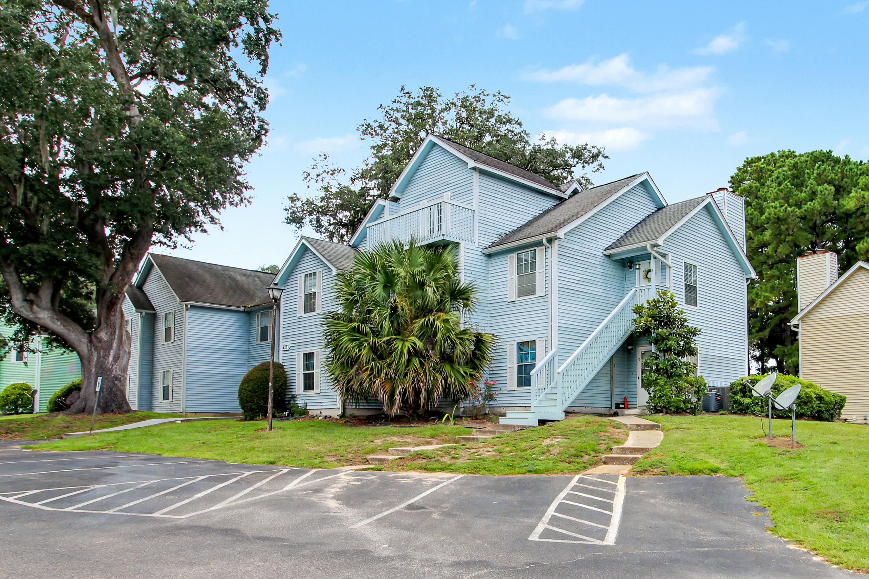 6221 Rolling Fork Road # H