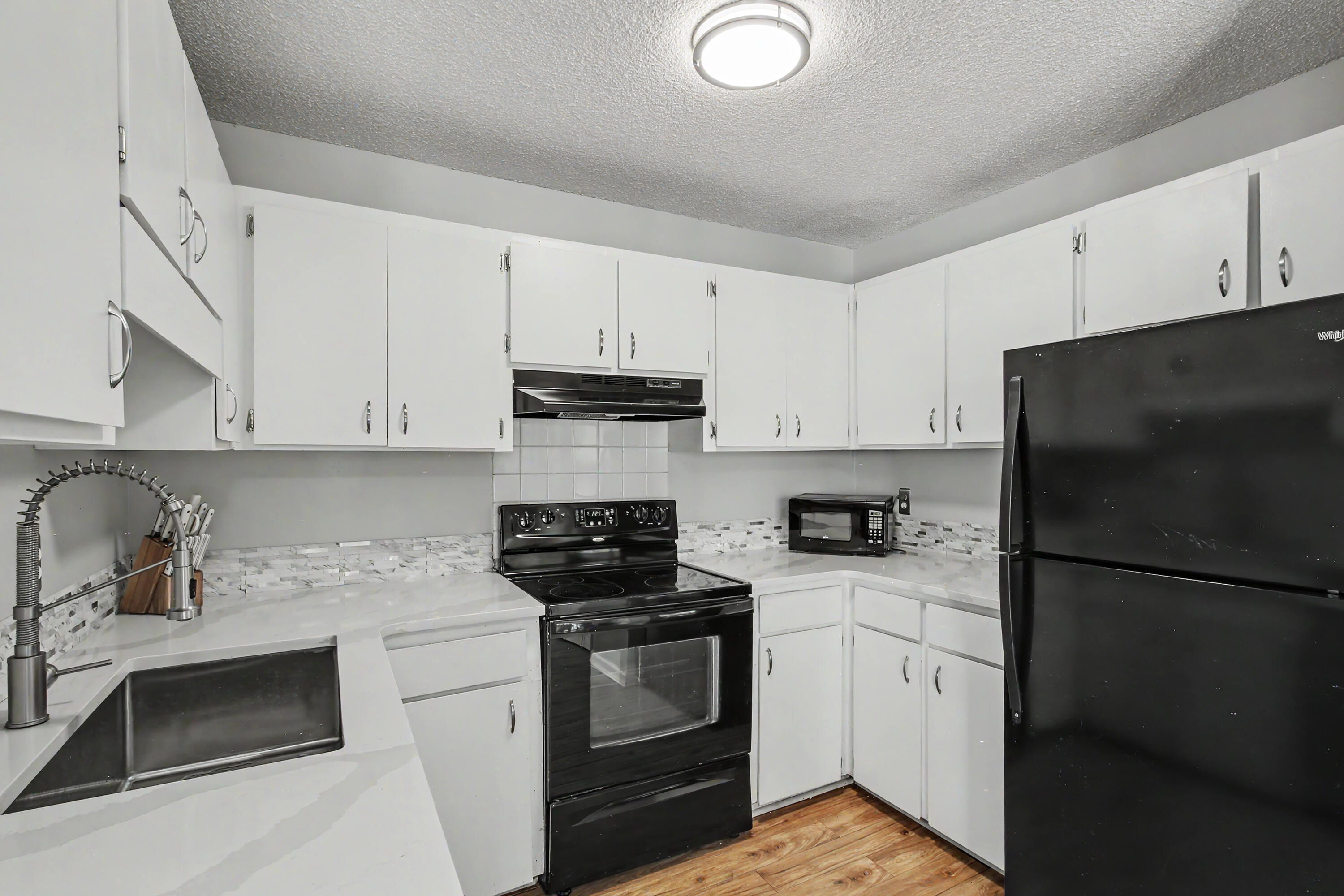 6221 Rolling Fork Road # H