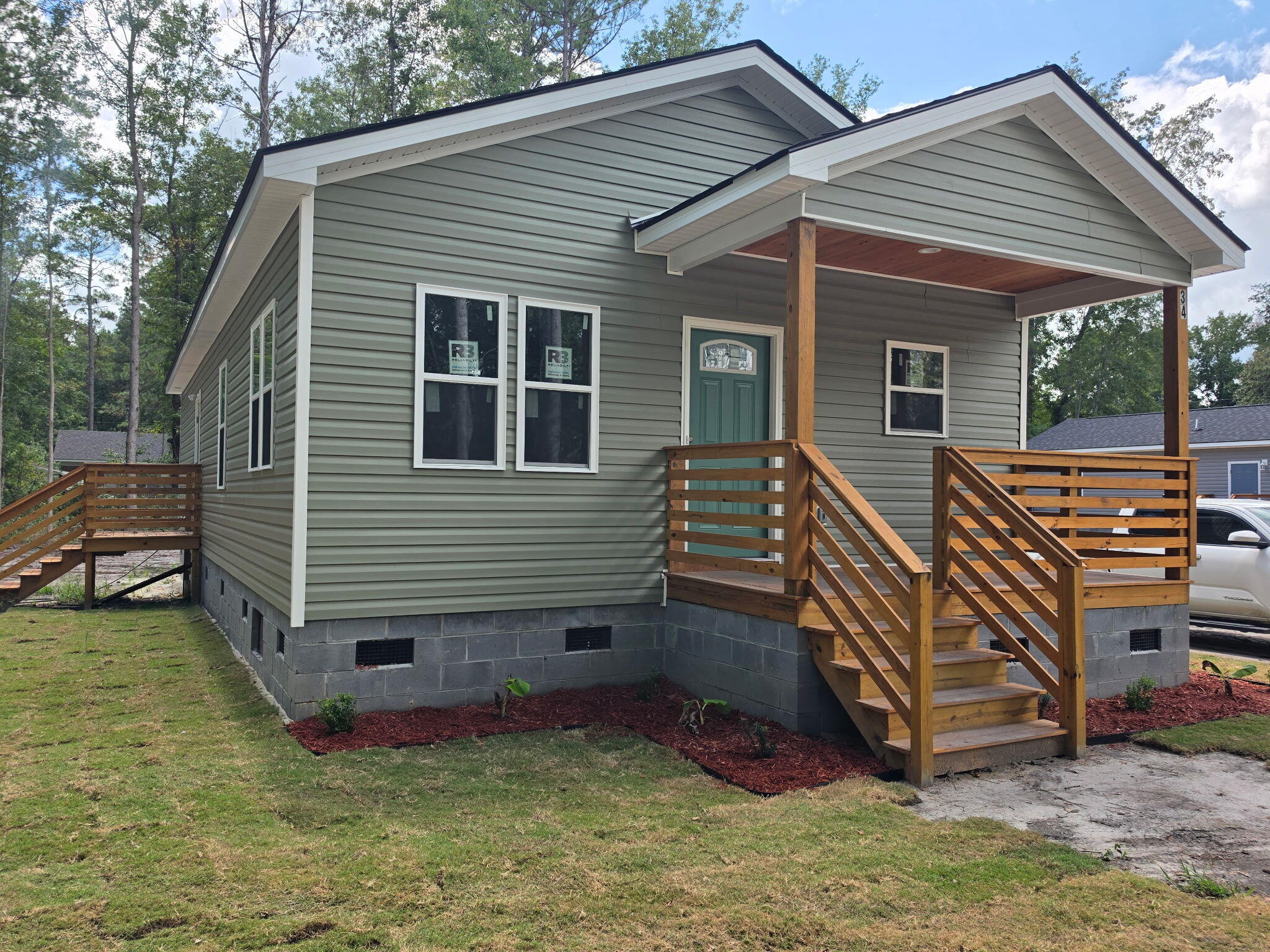 34 Austin Dr