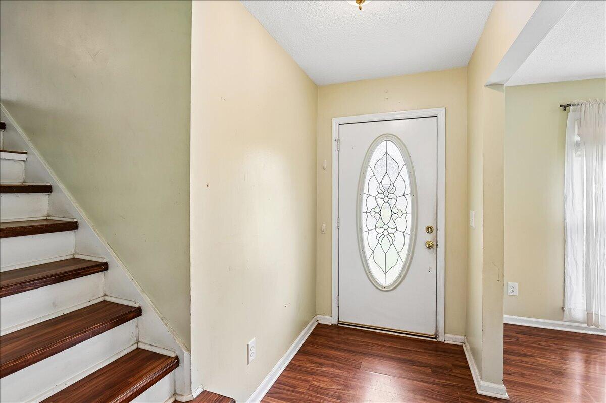 1263 Honeysuckle Lane
