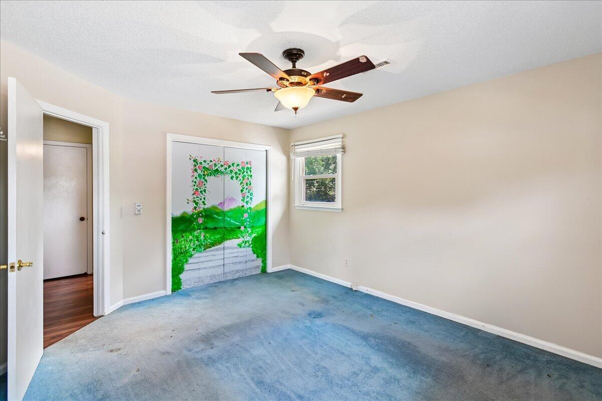 1263 Honeysuckle Lane