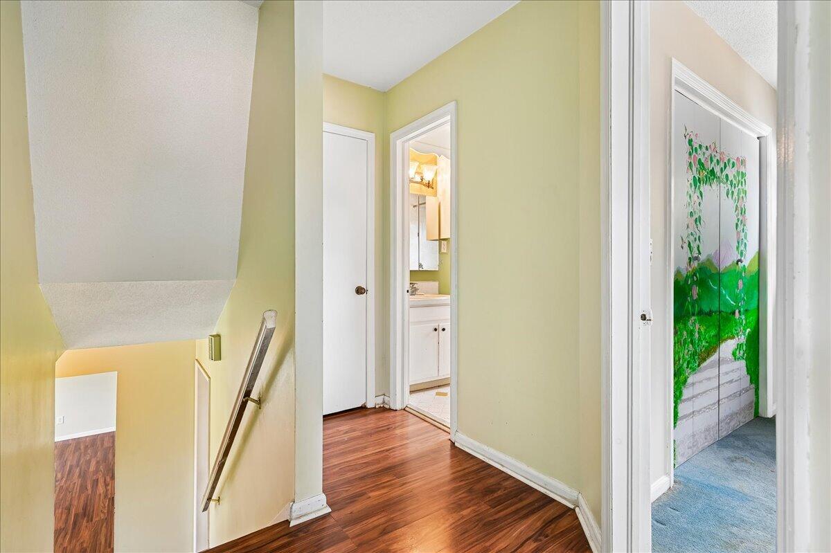 1263 Honeysuckle Lane