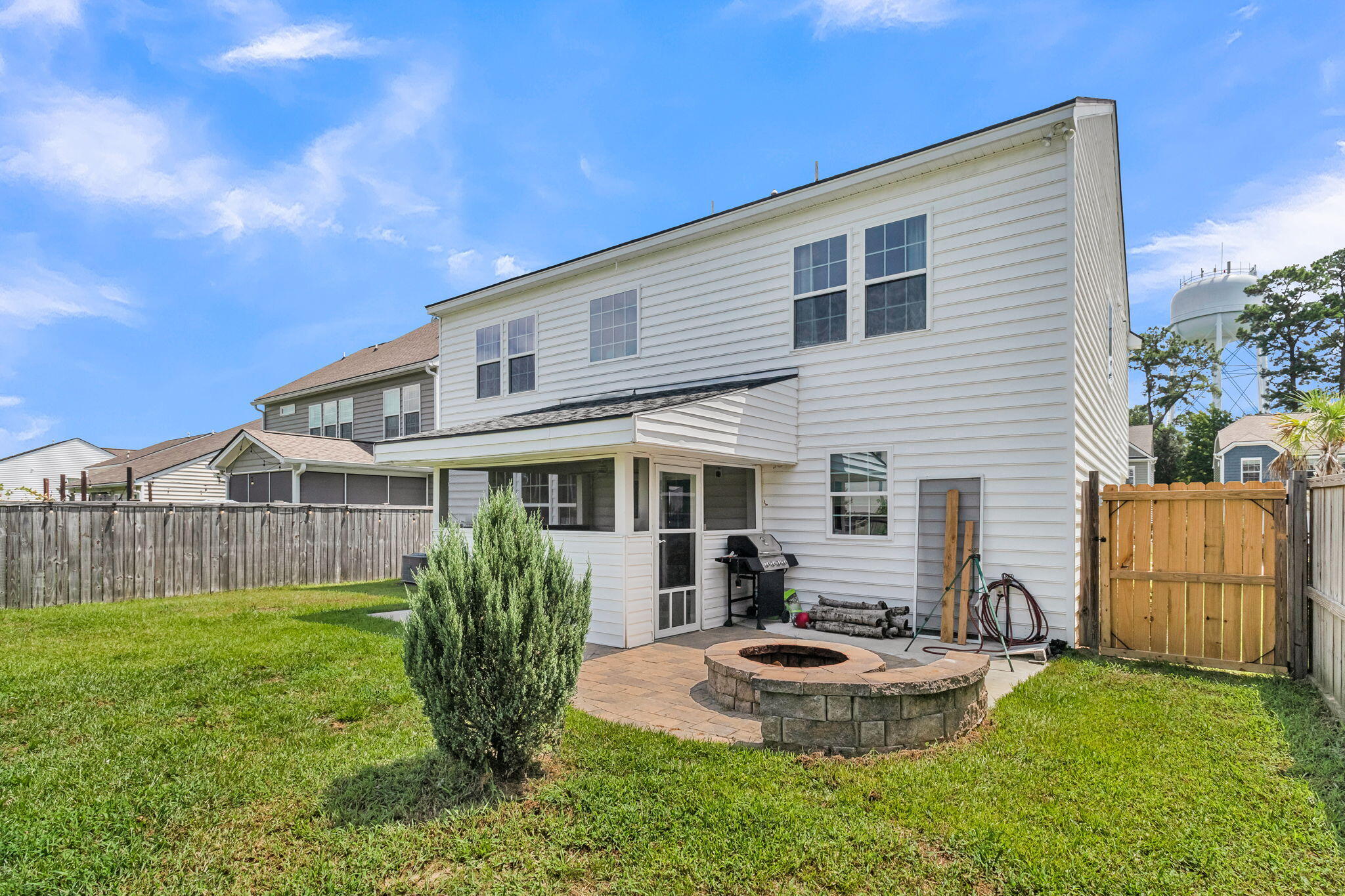 1009 Mossy Rock Drive