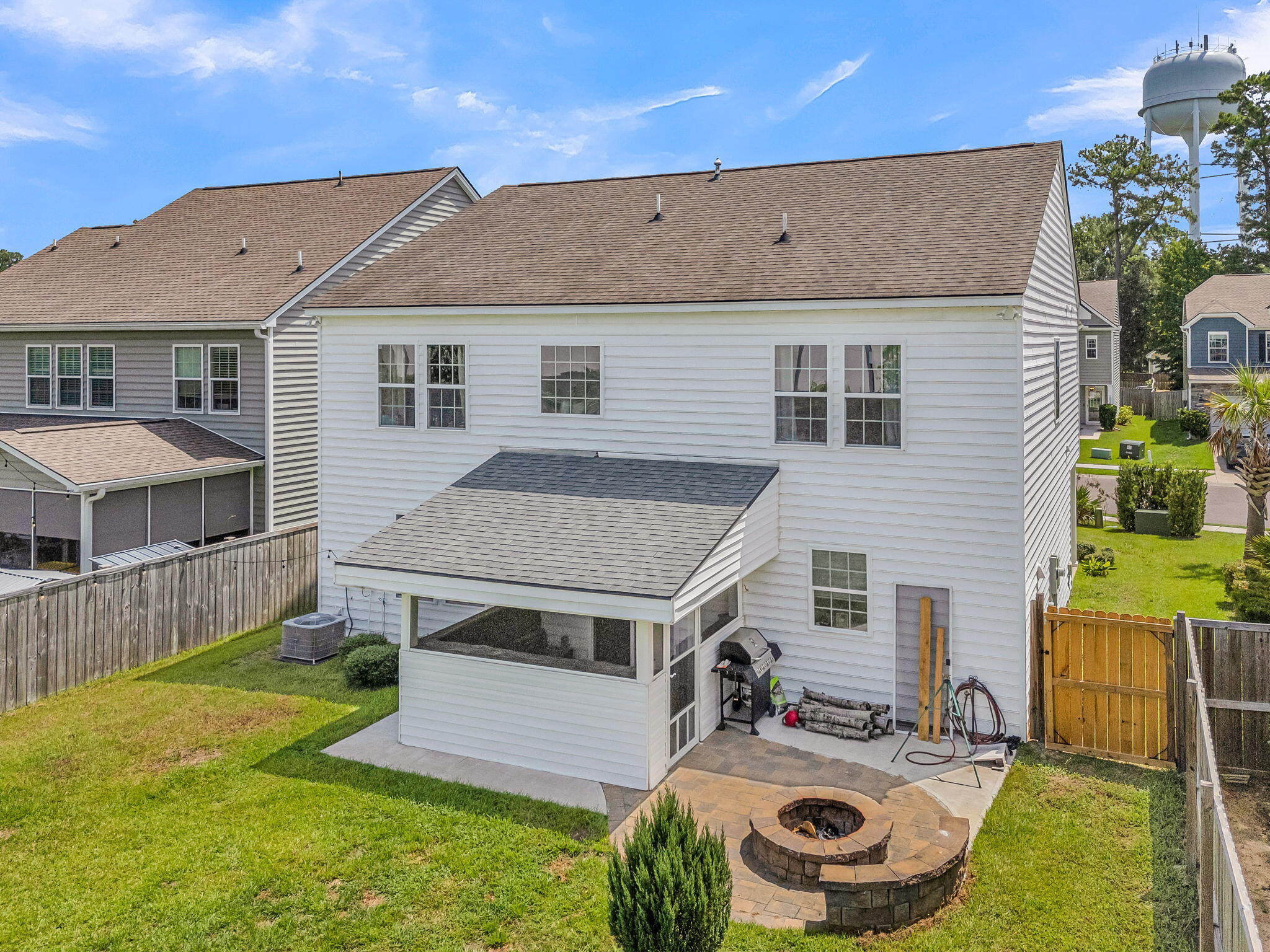 1009 Mossy Rock Drive
