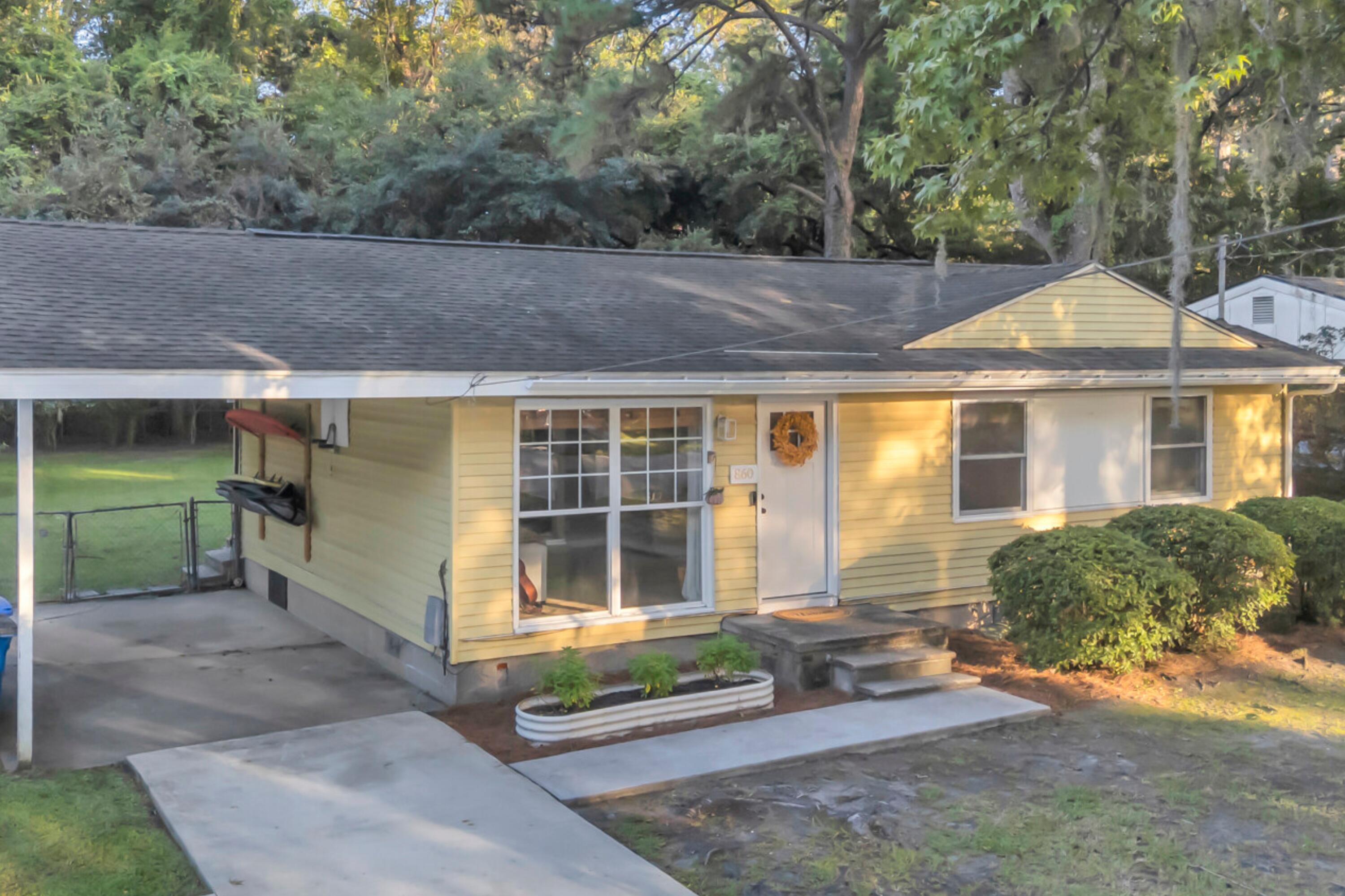 860 Savage Road