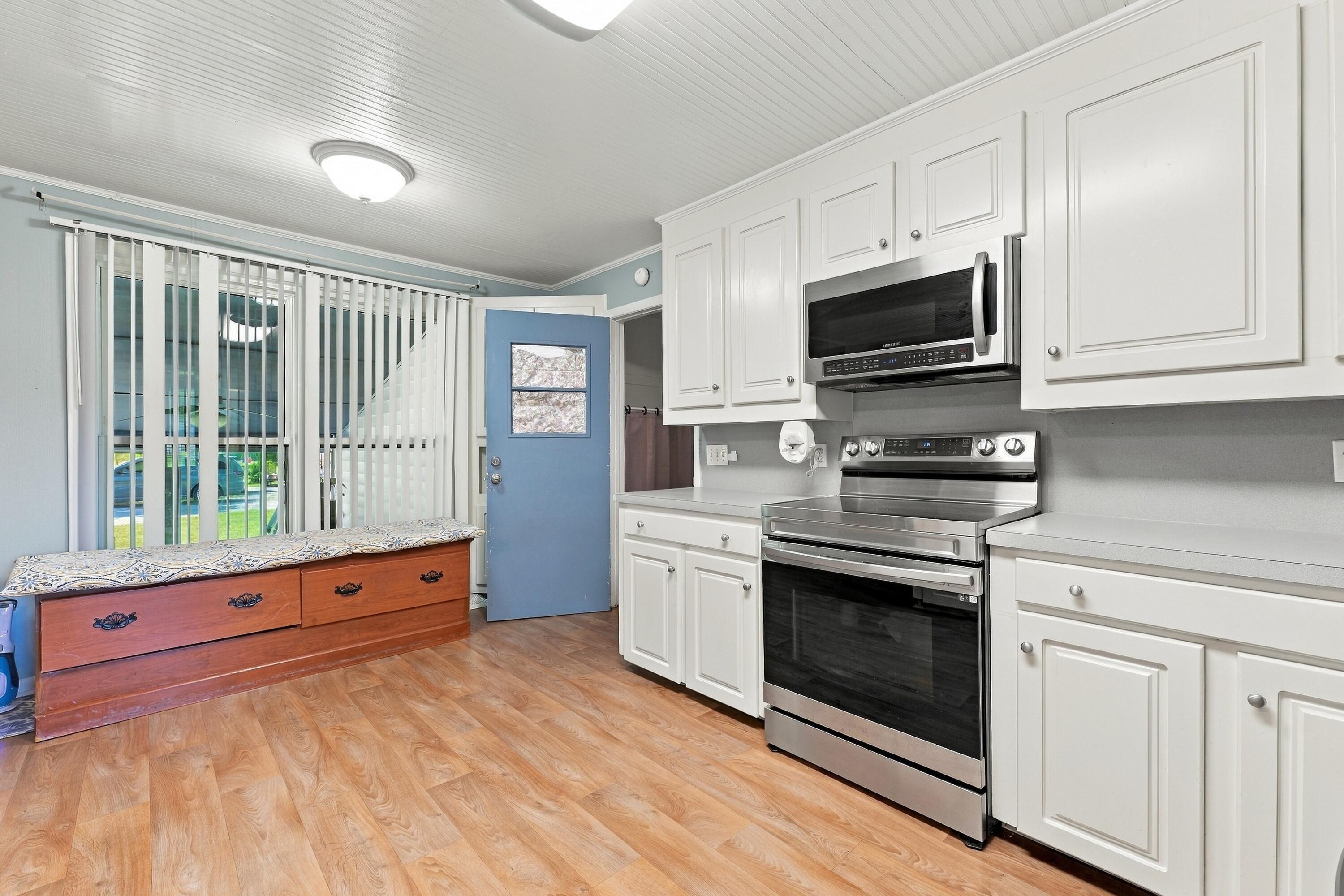 1922 S Live Oak Drive
