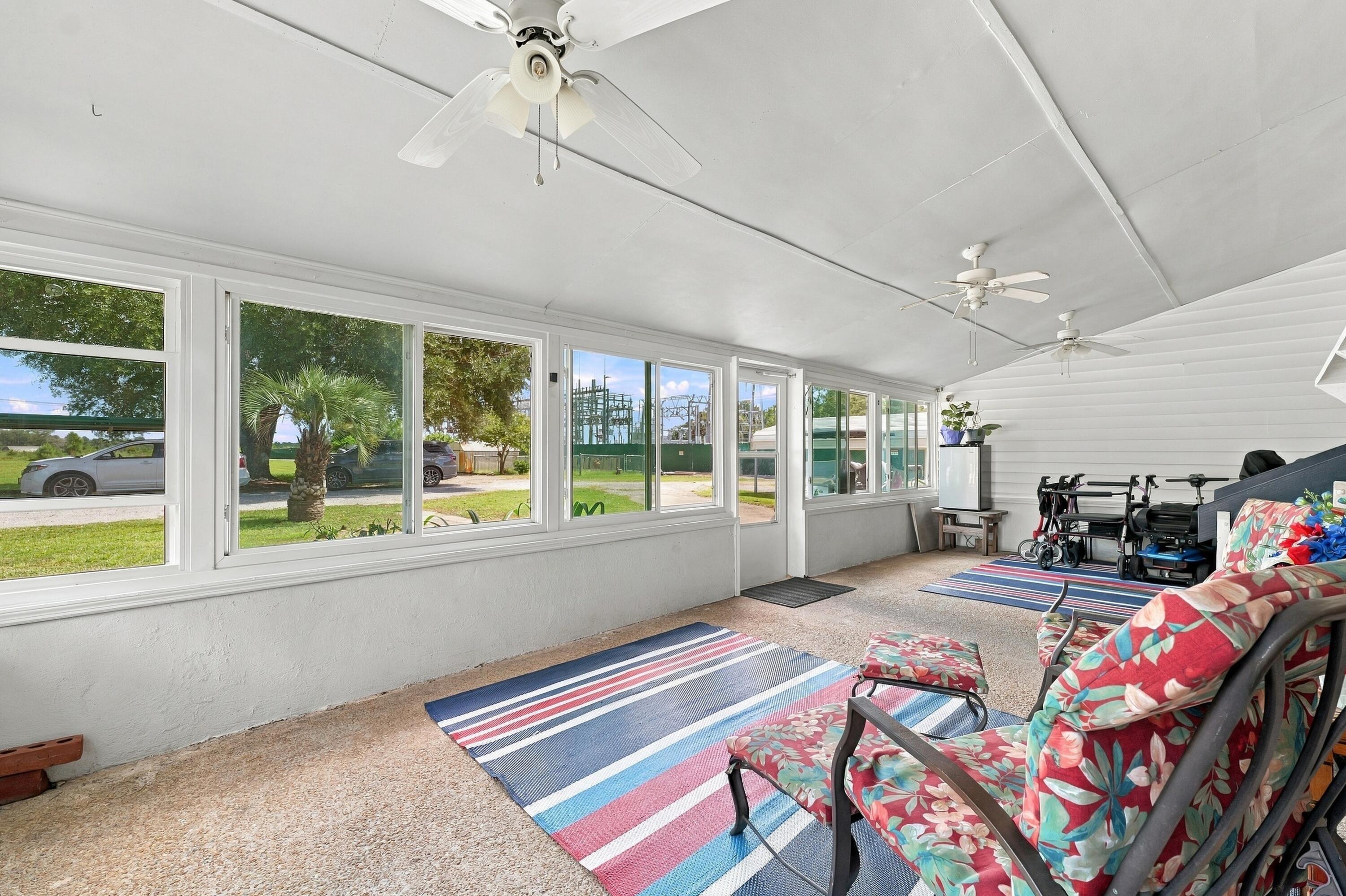1922 S Live Oak Drive