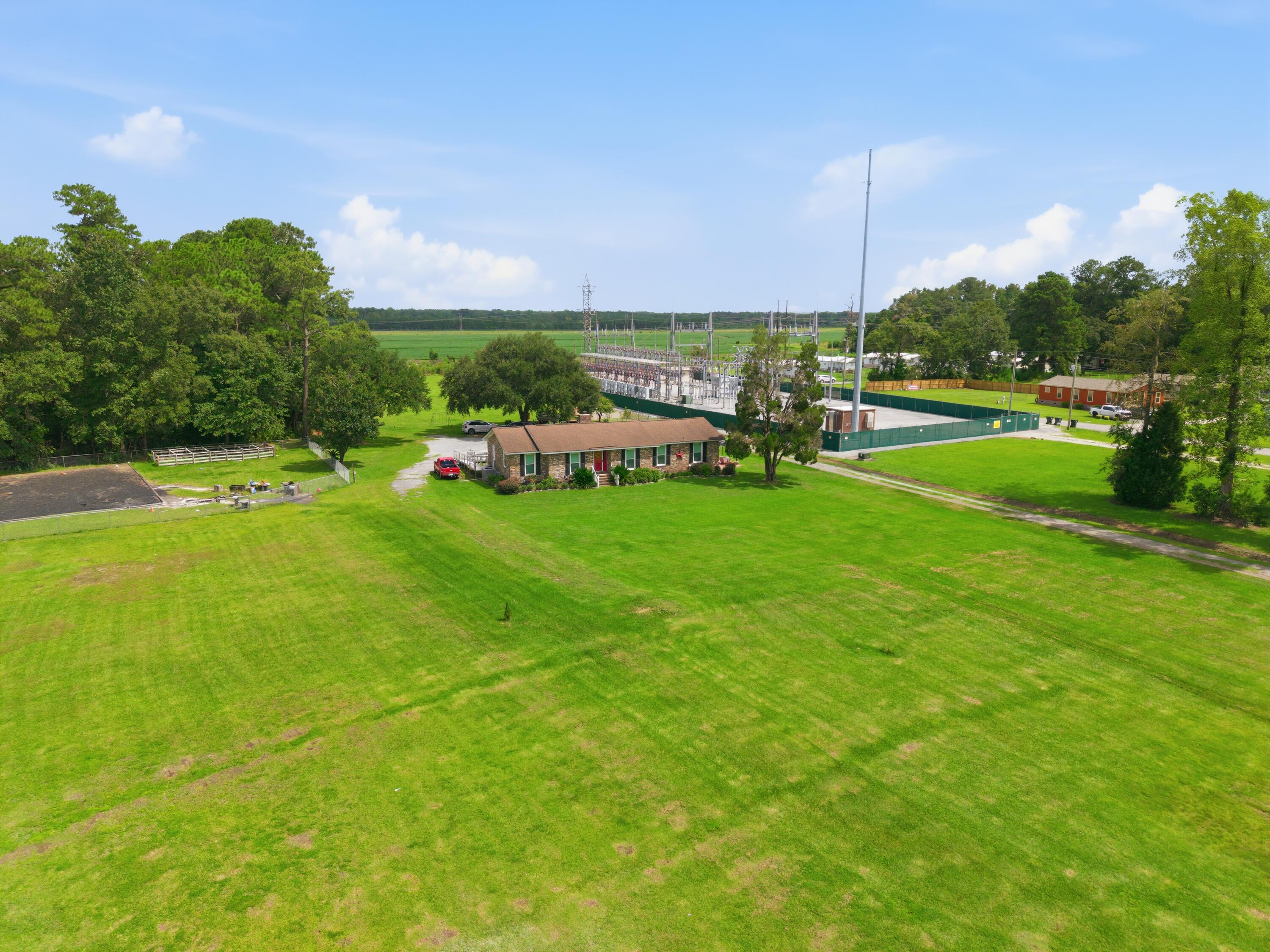 1922 S Live Oak Drive