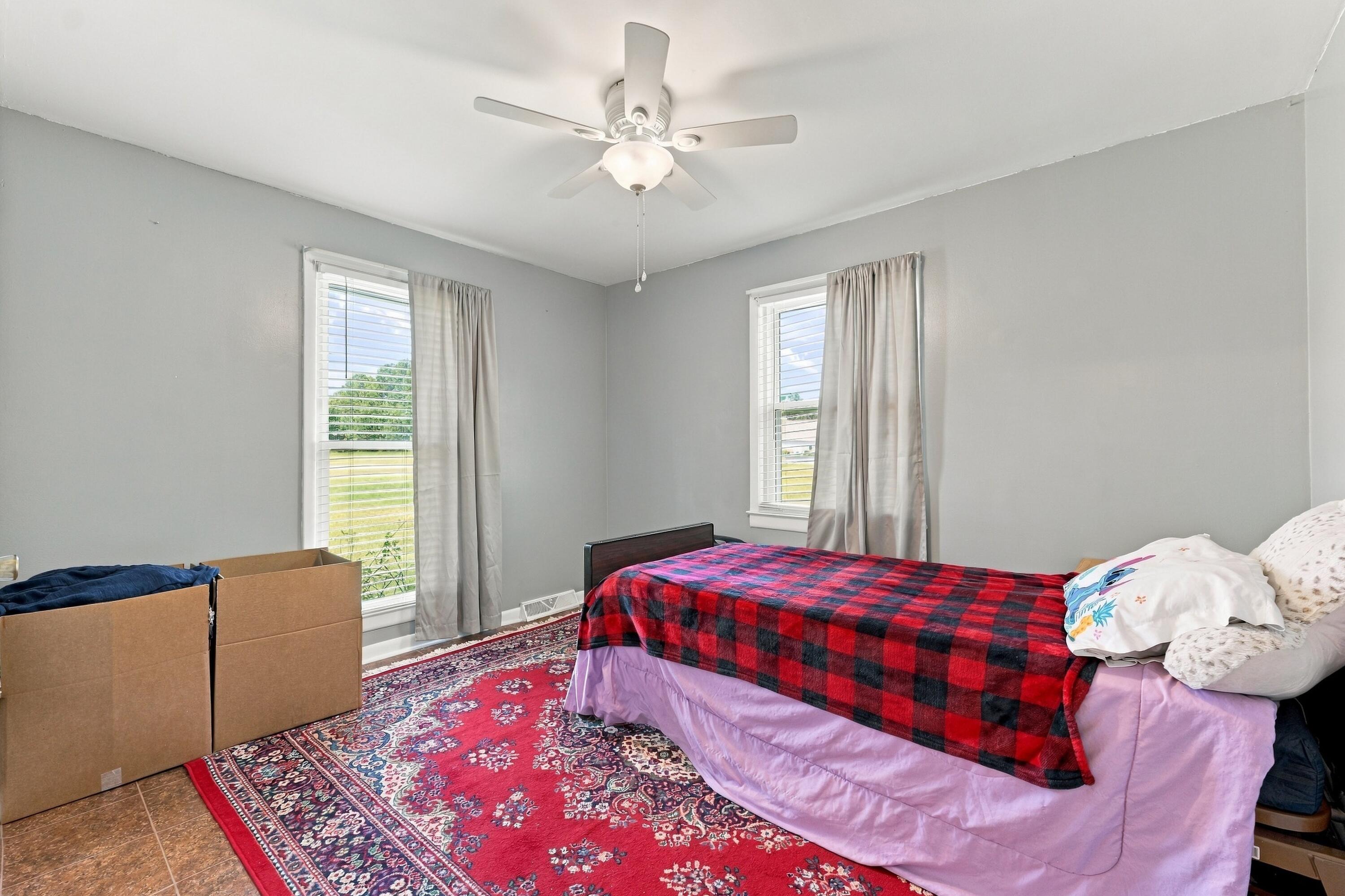 1922 S Live Oak Drive