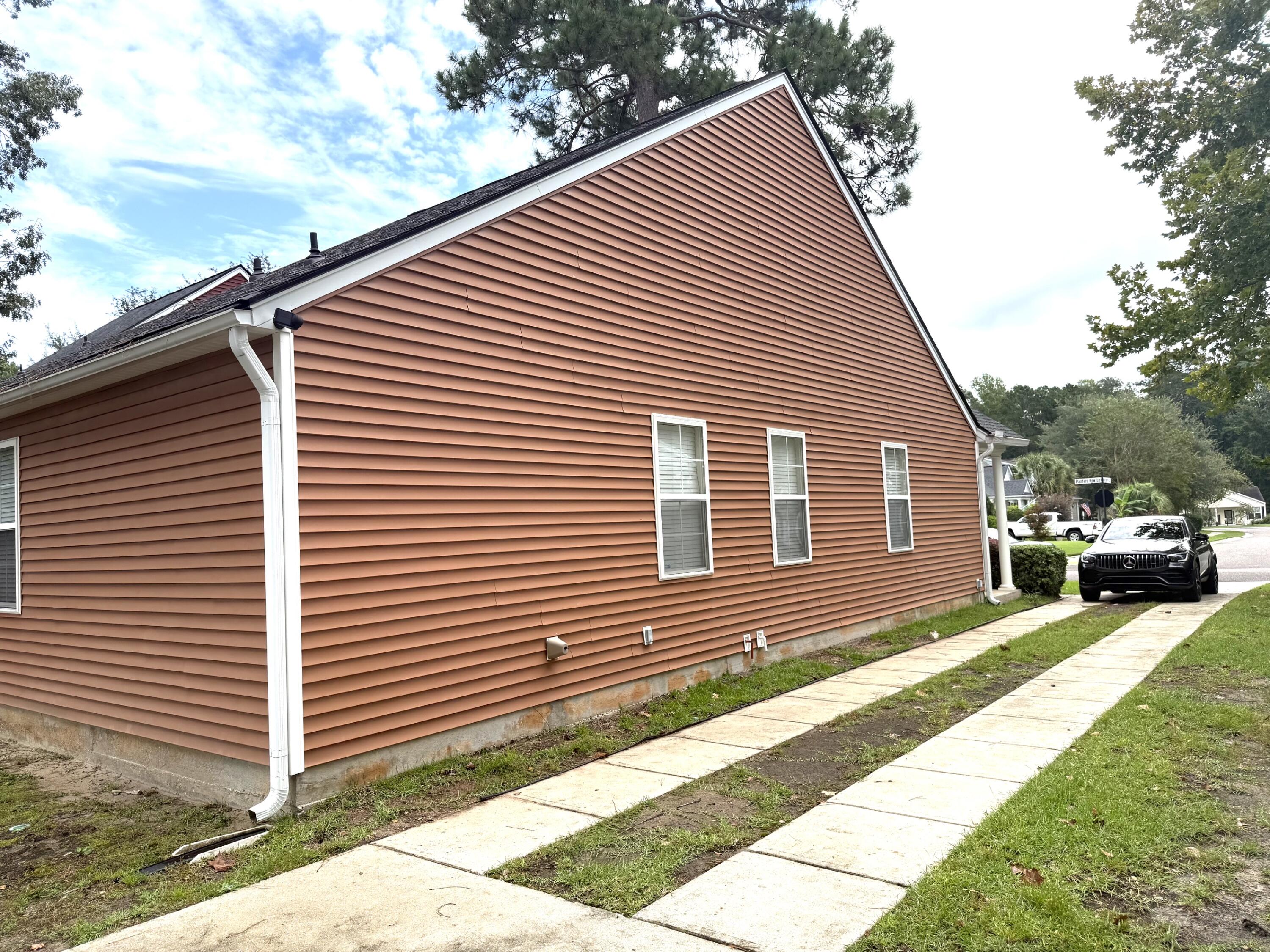 8981 Planters Row Lane