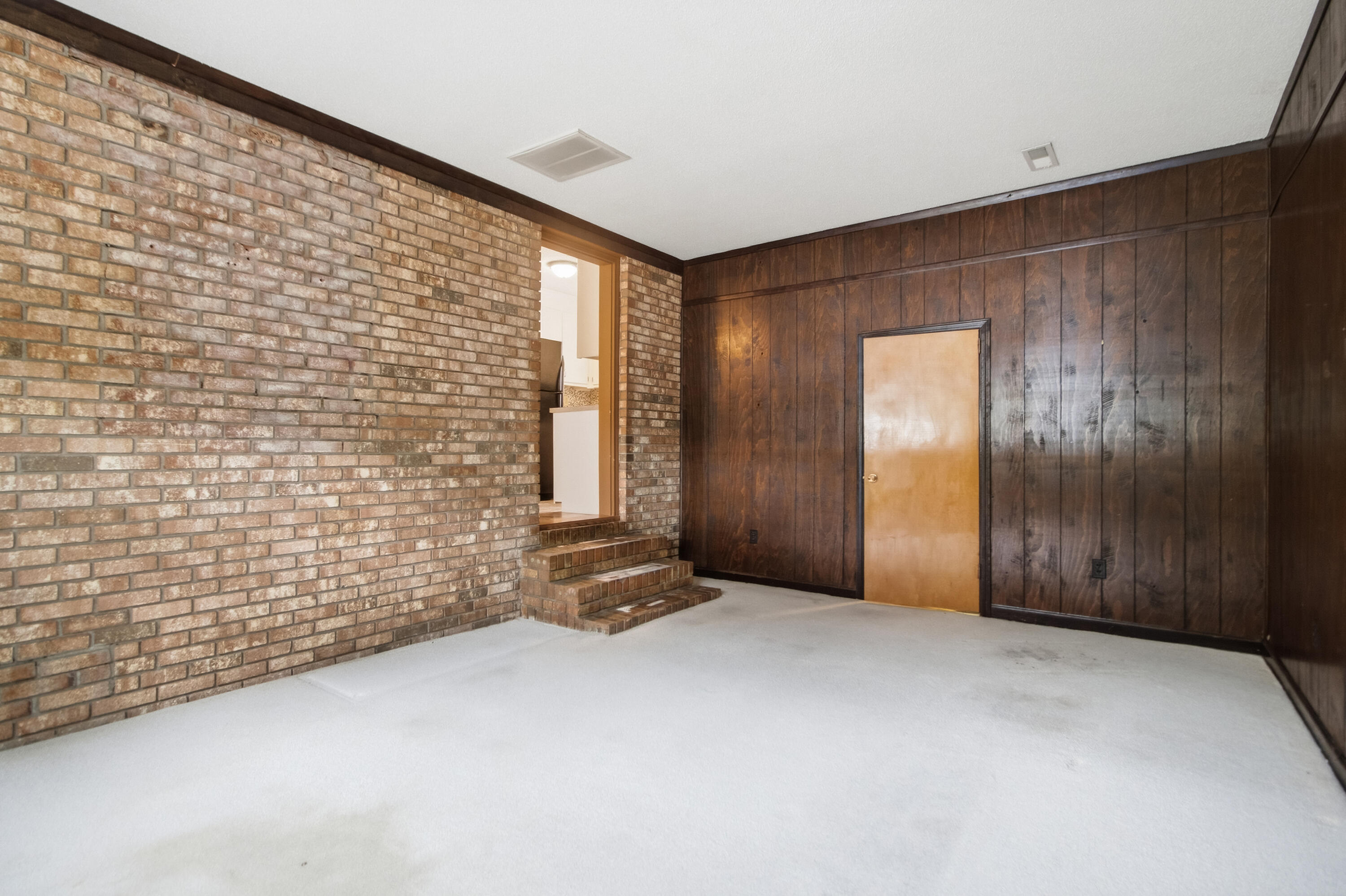 531 Carpenter Street