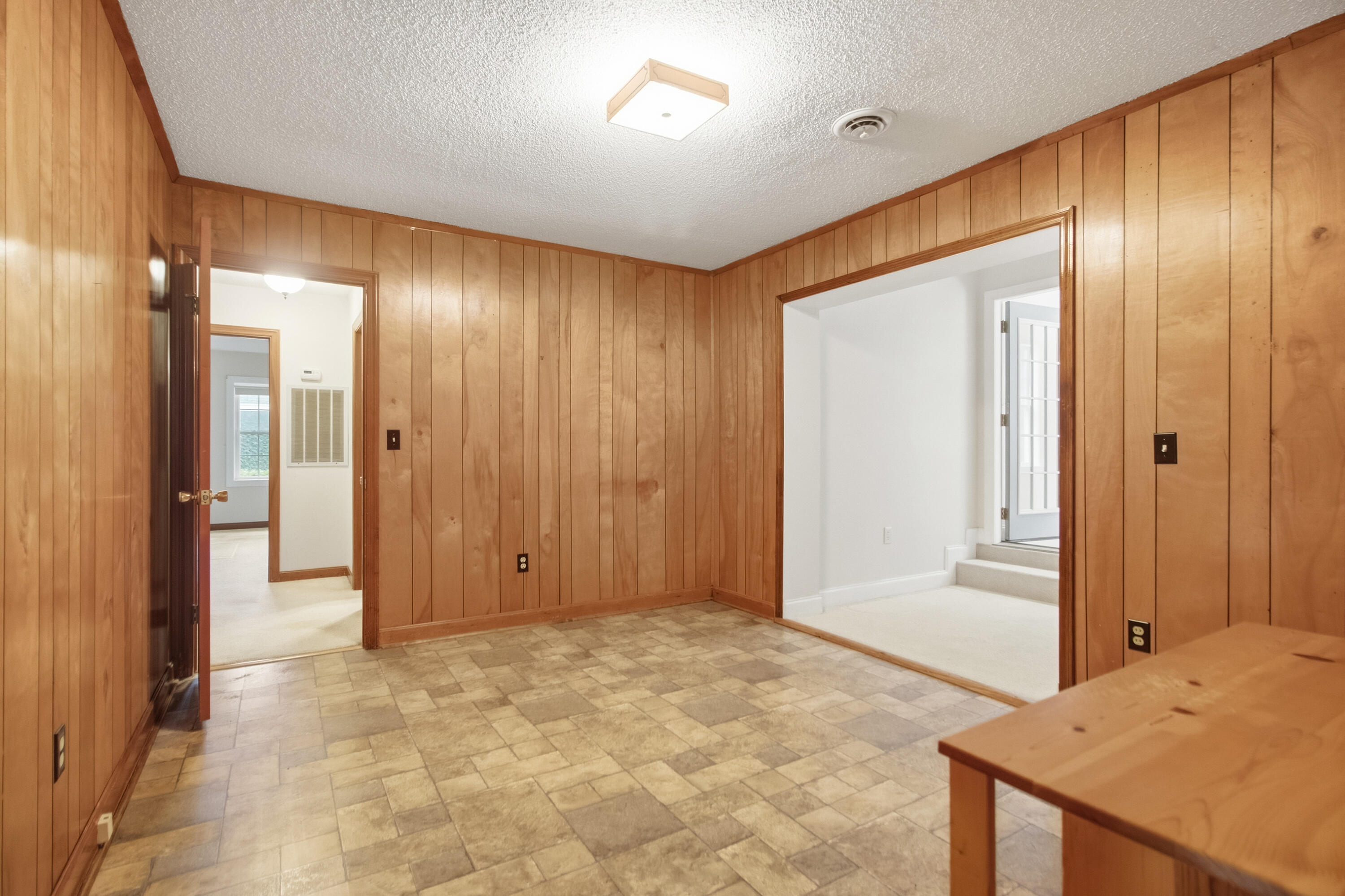 531 Carpenter Street