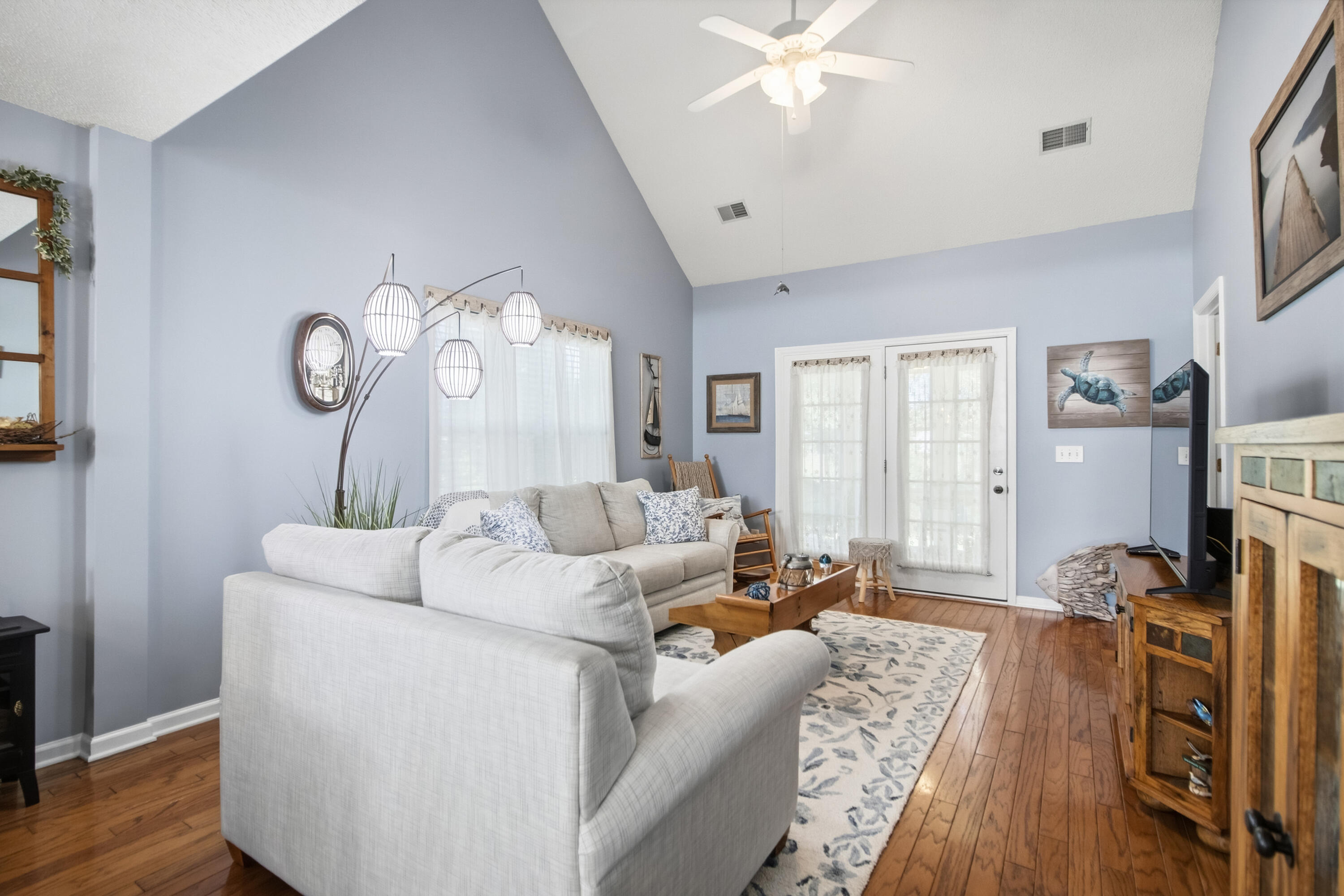 1200 Yellow Hawthorn Circle