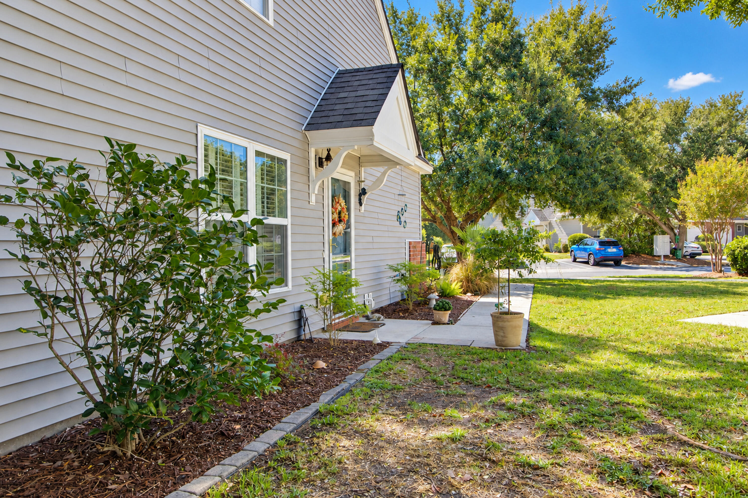 1200 Yellow Hawthorn Circle