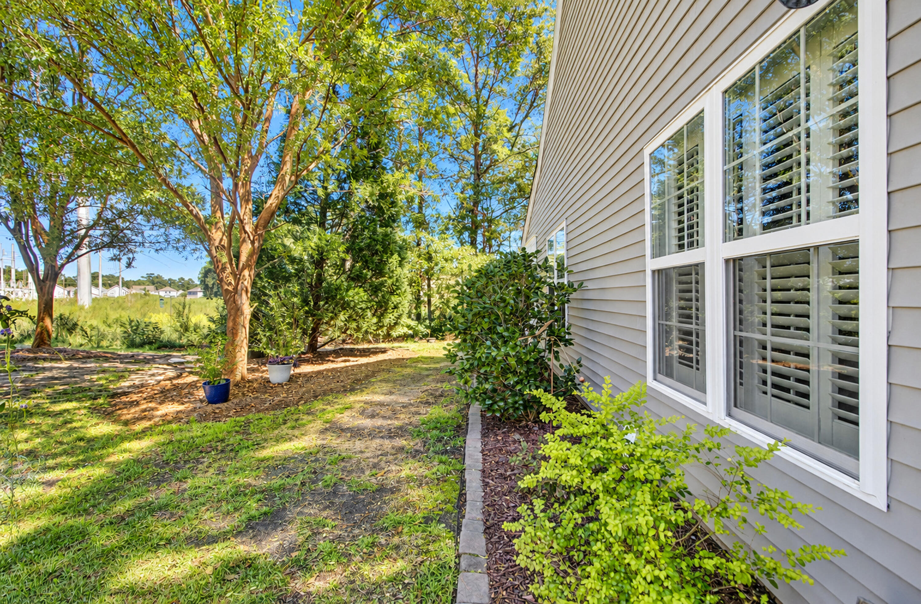 1200 Yellow Hawthorn Circle